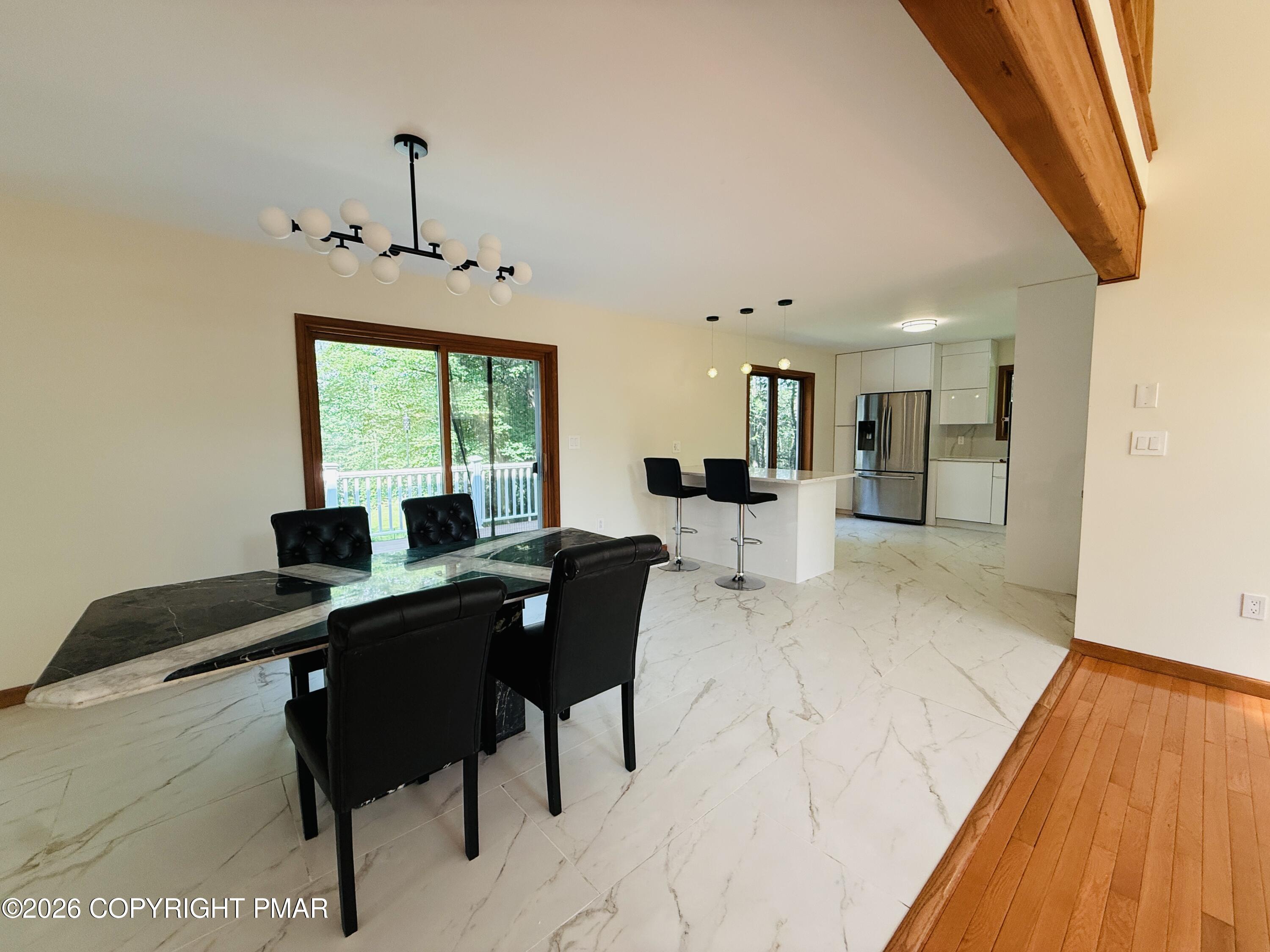 4160 Hickory Road Property Photo 9