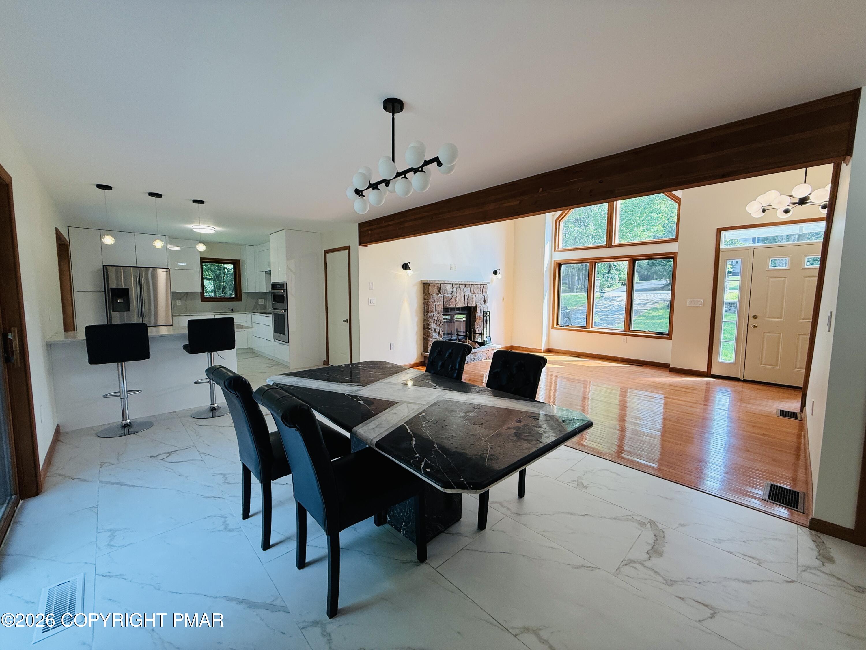 4160 Hickory Road Property Photo 10