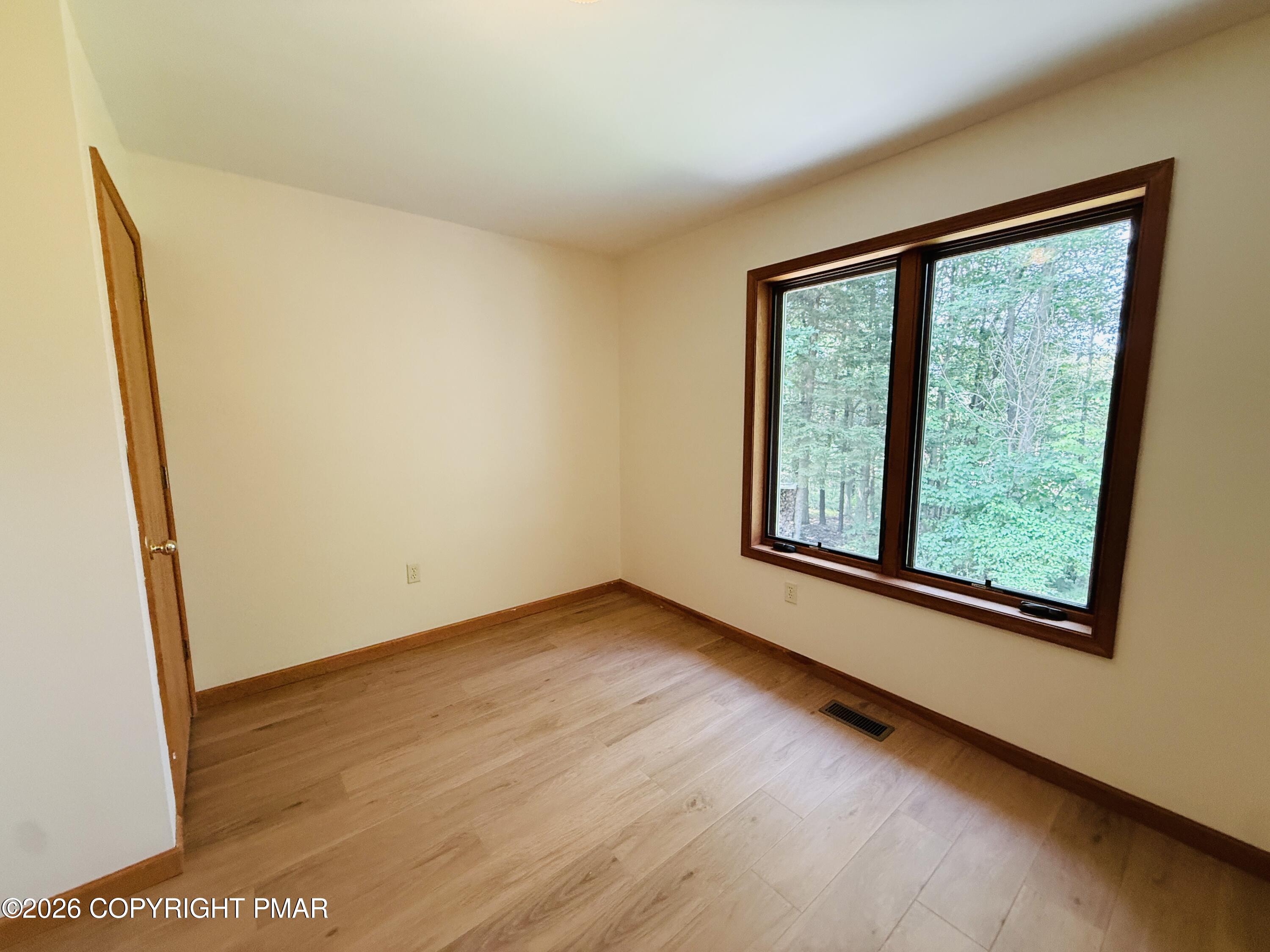 4160 Hickory Road Property Photo 17