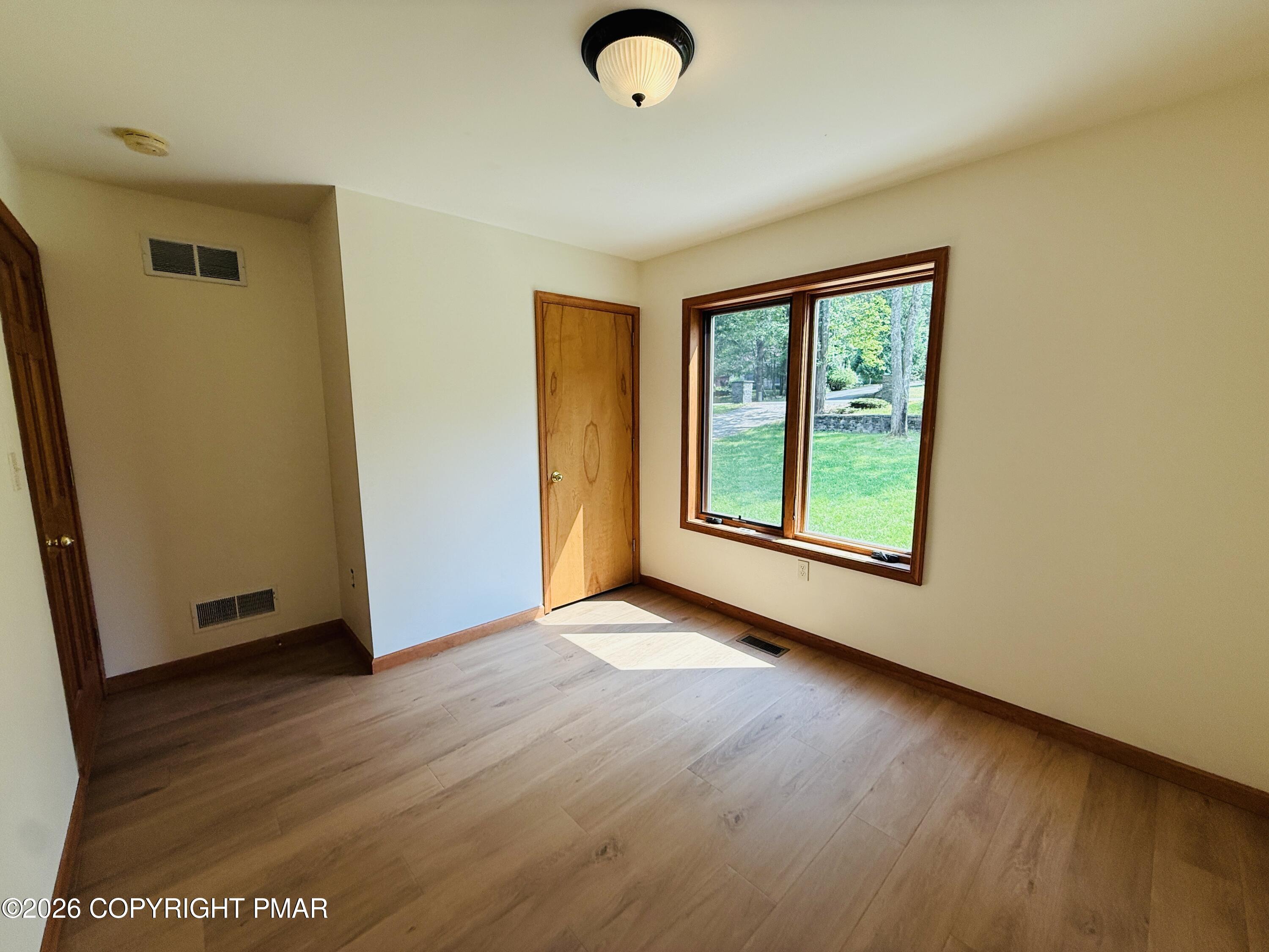 4160 Hickory Road Property Photo 24