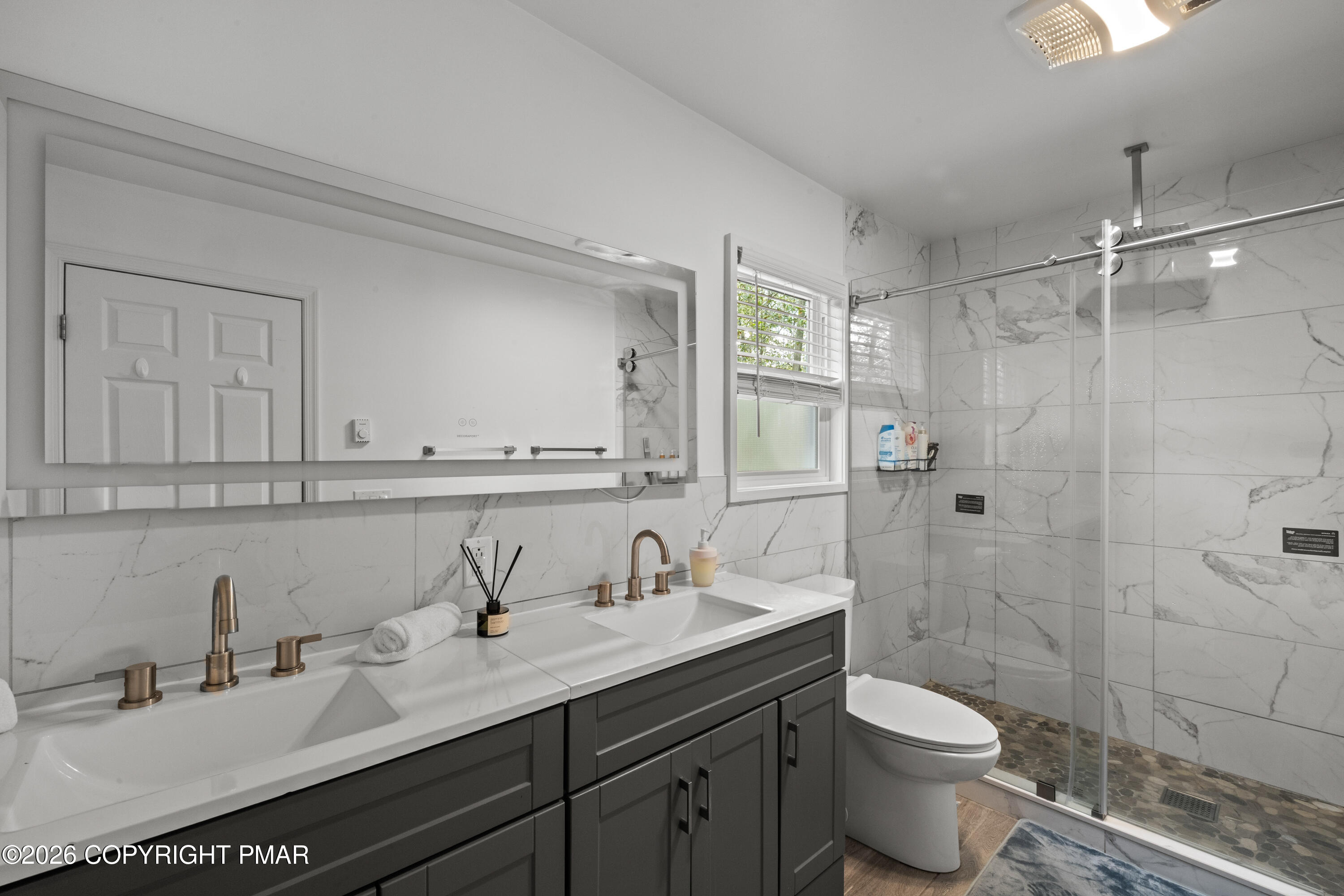 1403 Waterfront Drive Property Photo 32