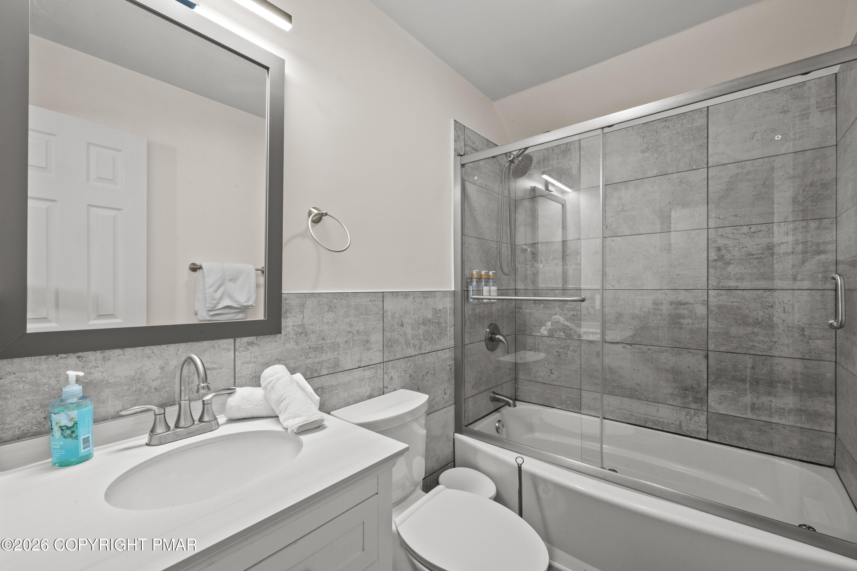 1403 Waterfront Drive Property Photo 34