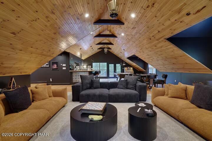 406 Iroquois Loop Property Photo 24