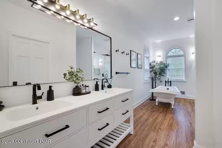 406 Iroquois Loop Property Photo 29