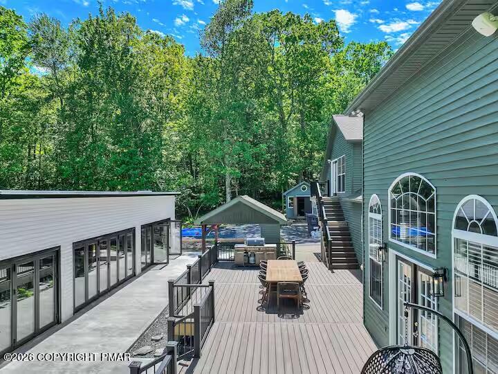 406 Iroquois Loop Property Photo 53