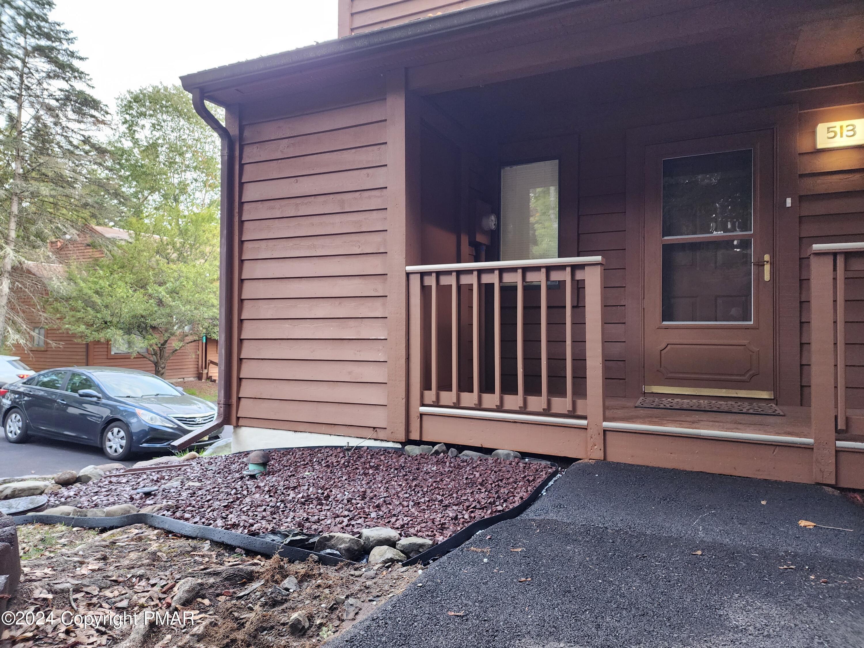 513 Wales Court Property Photo 1