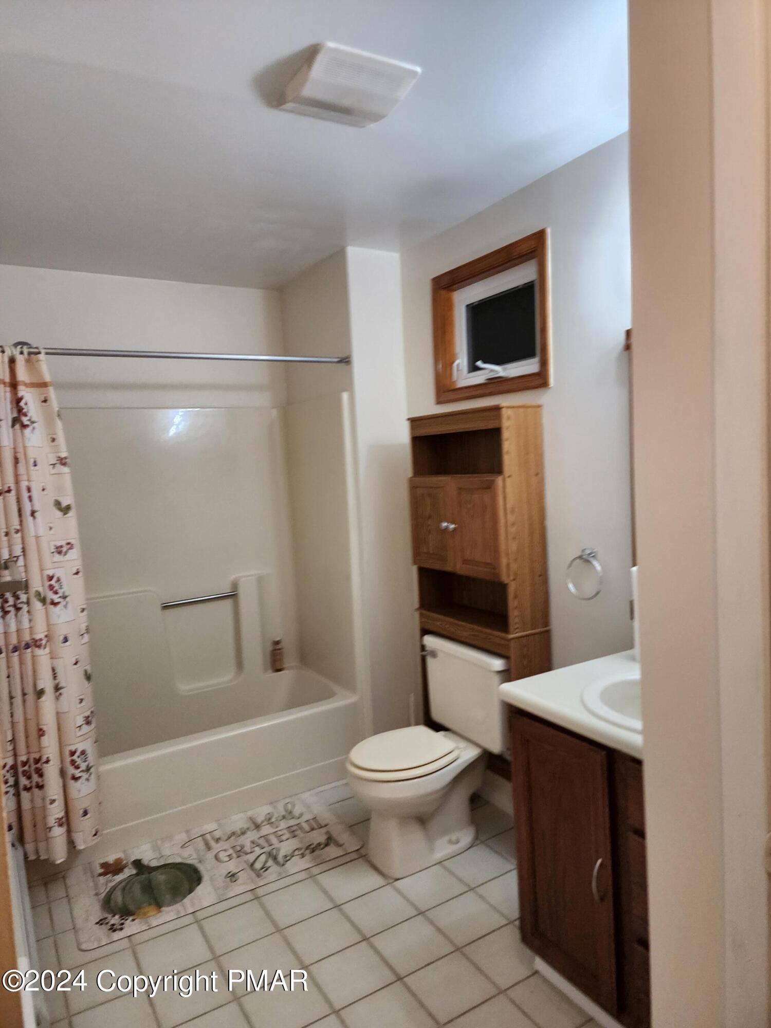513 Wales Court Property Photo 9