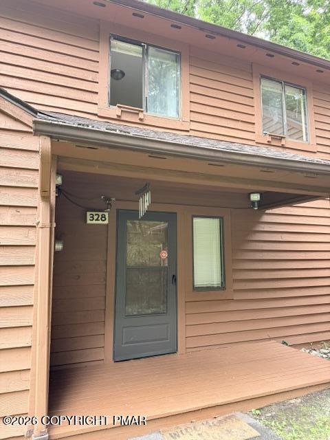 328 Crewe Court Property Photo 1