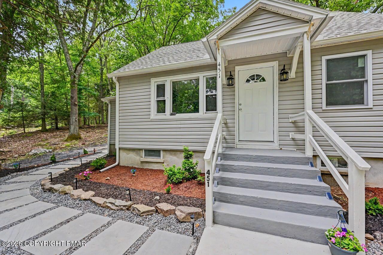 451 Wooddale Road Property Photo 2