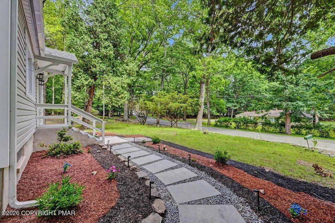 451 Wooddale Road Property Photo 4