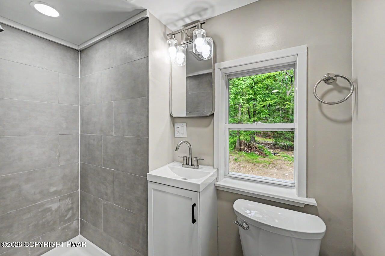 451 Wooddale Road Property Photo 29