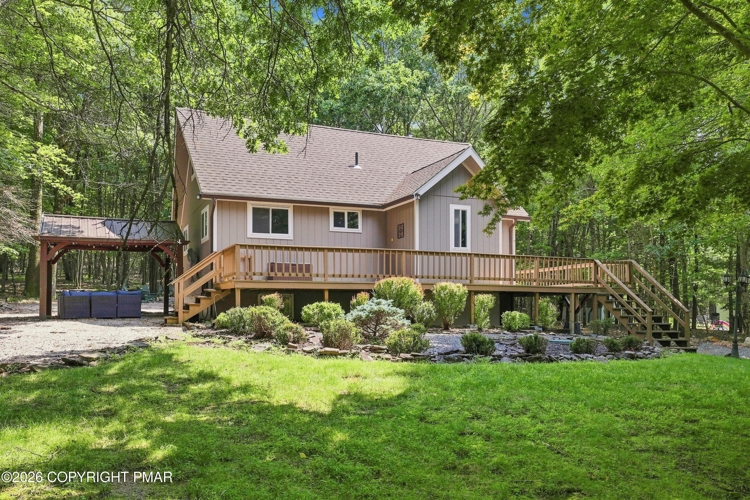 110 Winding Way Property Photo 1