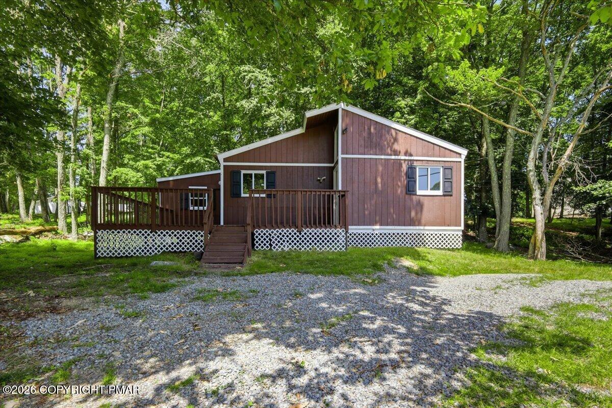 4774 Pine Ridge Drive W Property Photo 1