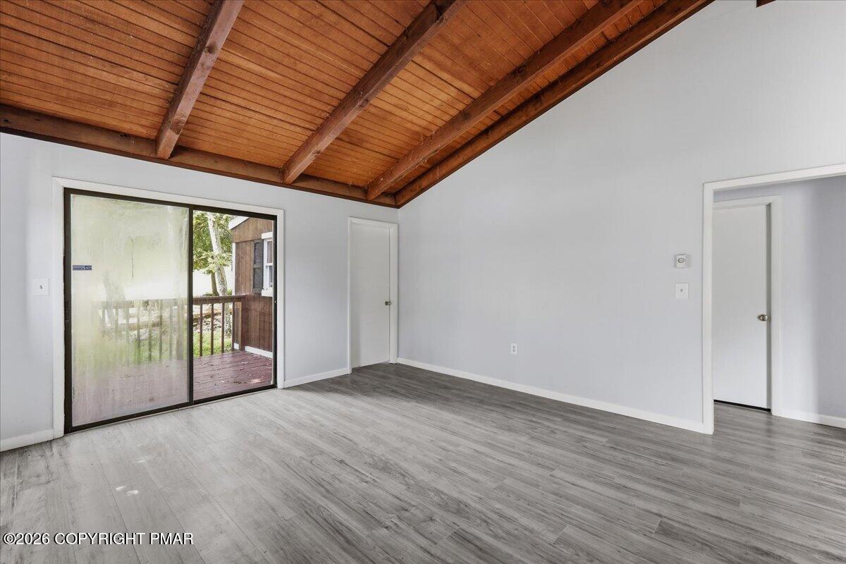 4774 Pine Ridge Drive W Property Photo 5