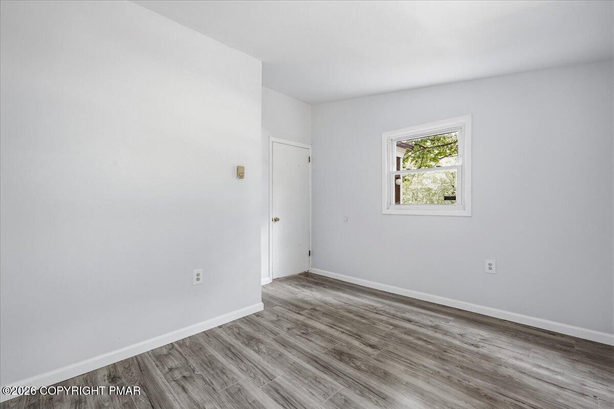4774 Pine Ridge Drive W Property Photo 12