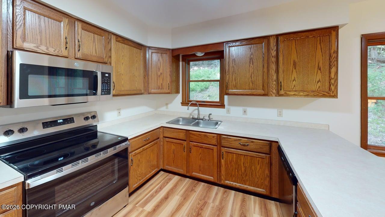 128 St Andrews Drive Property Photo 1