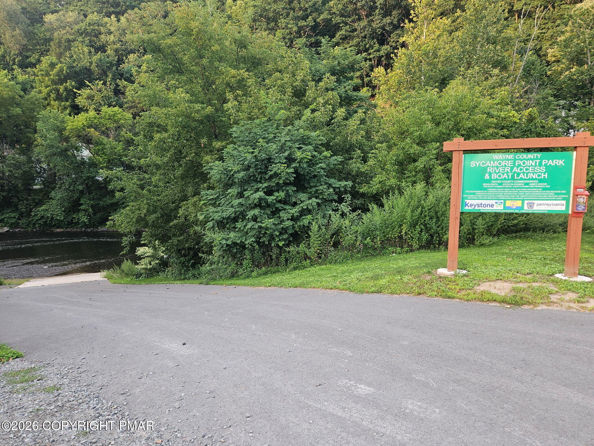 455 Riverside Drive Property Photo 11