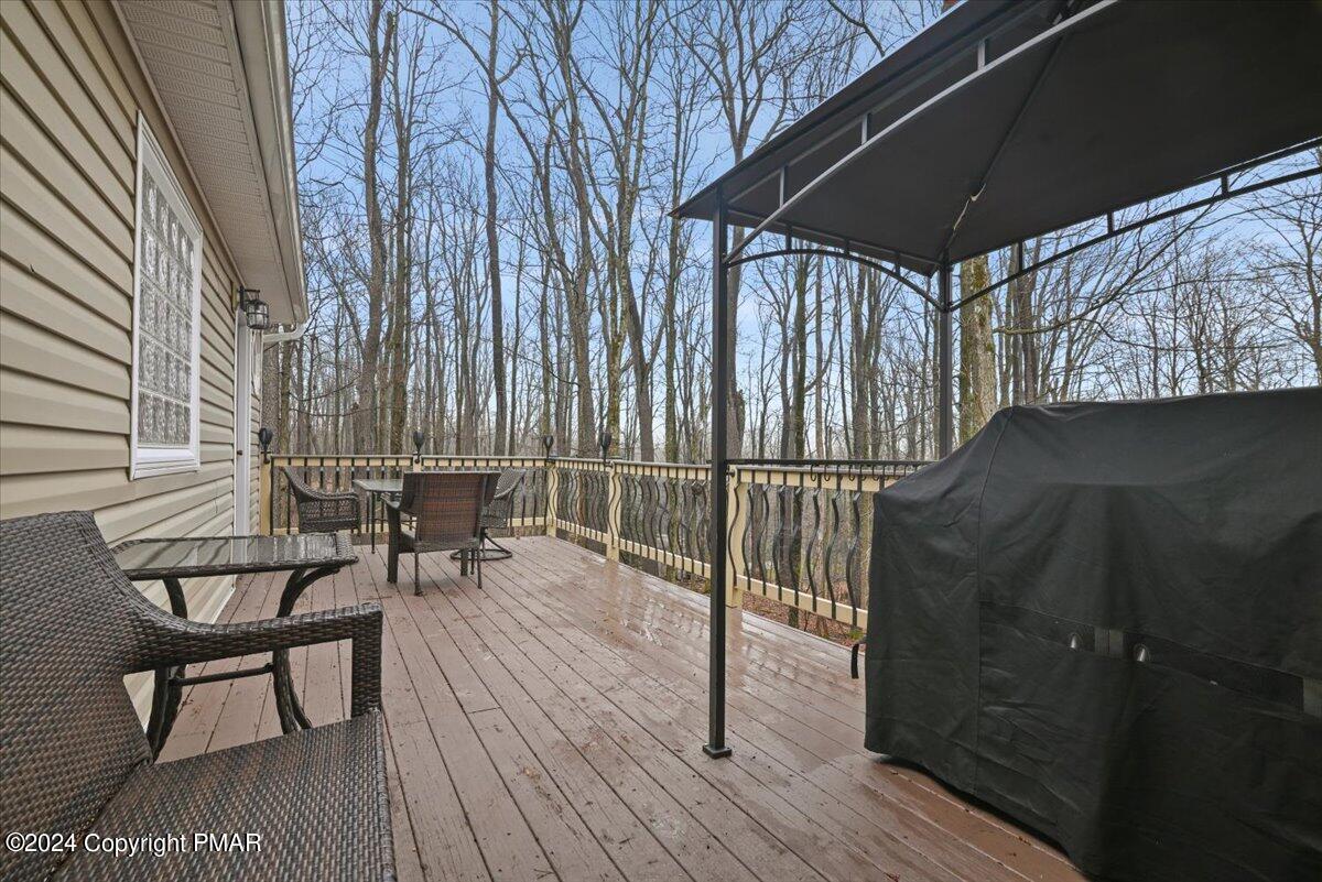 1016 Overlook Trail Property Photo 48