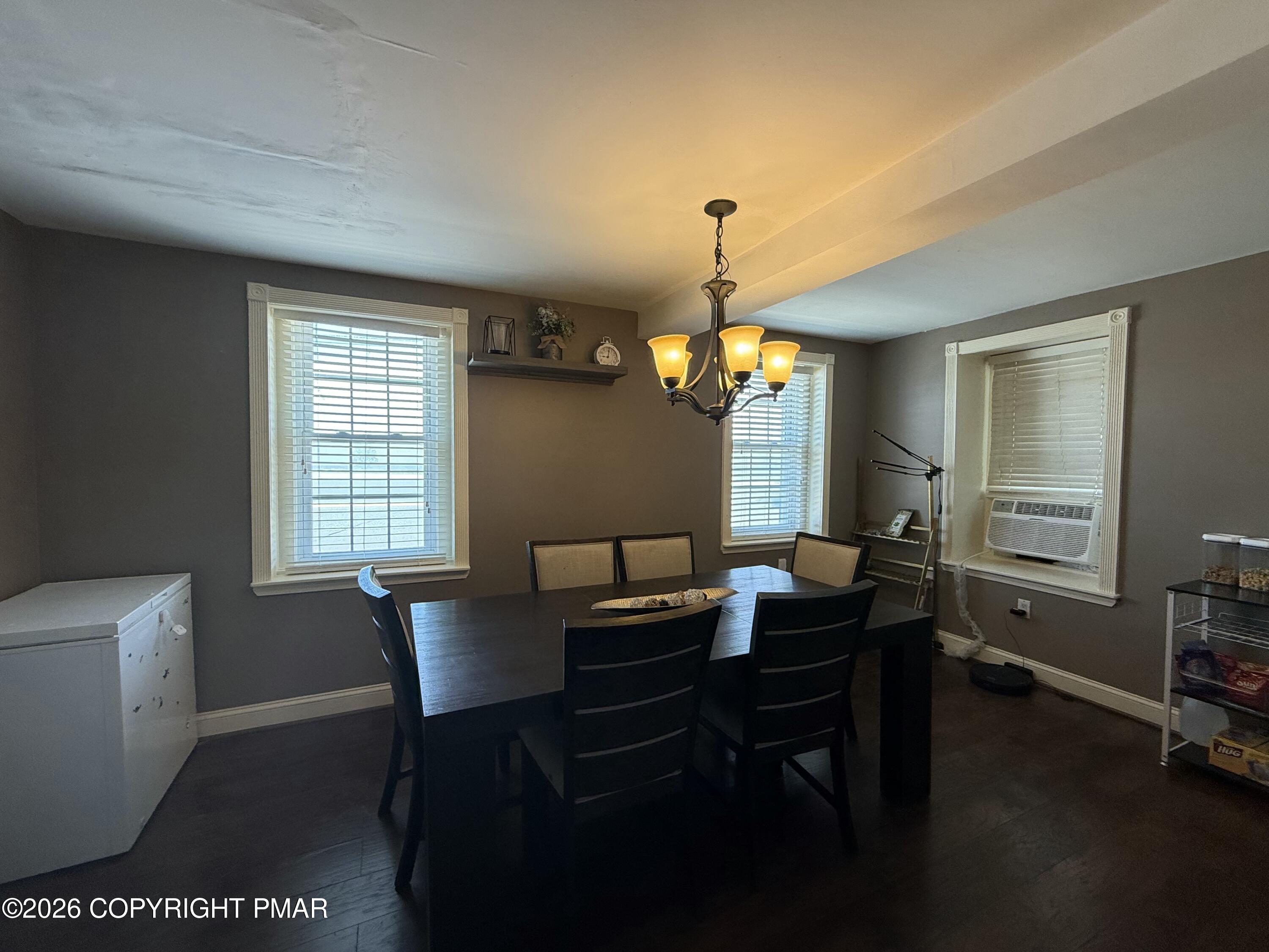 2406 W Emaus Avenue Property Photo 23