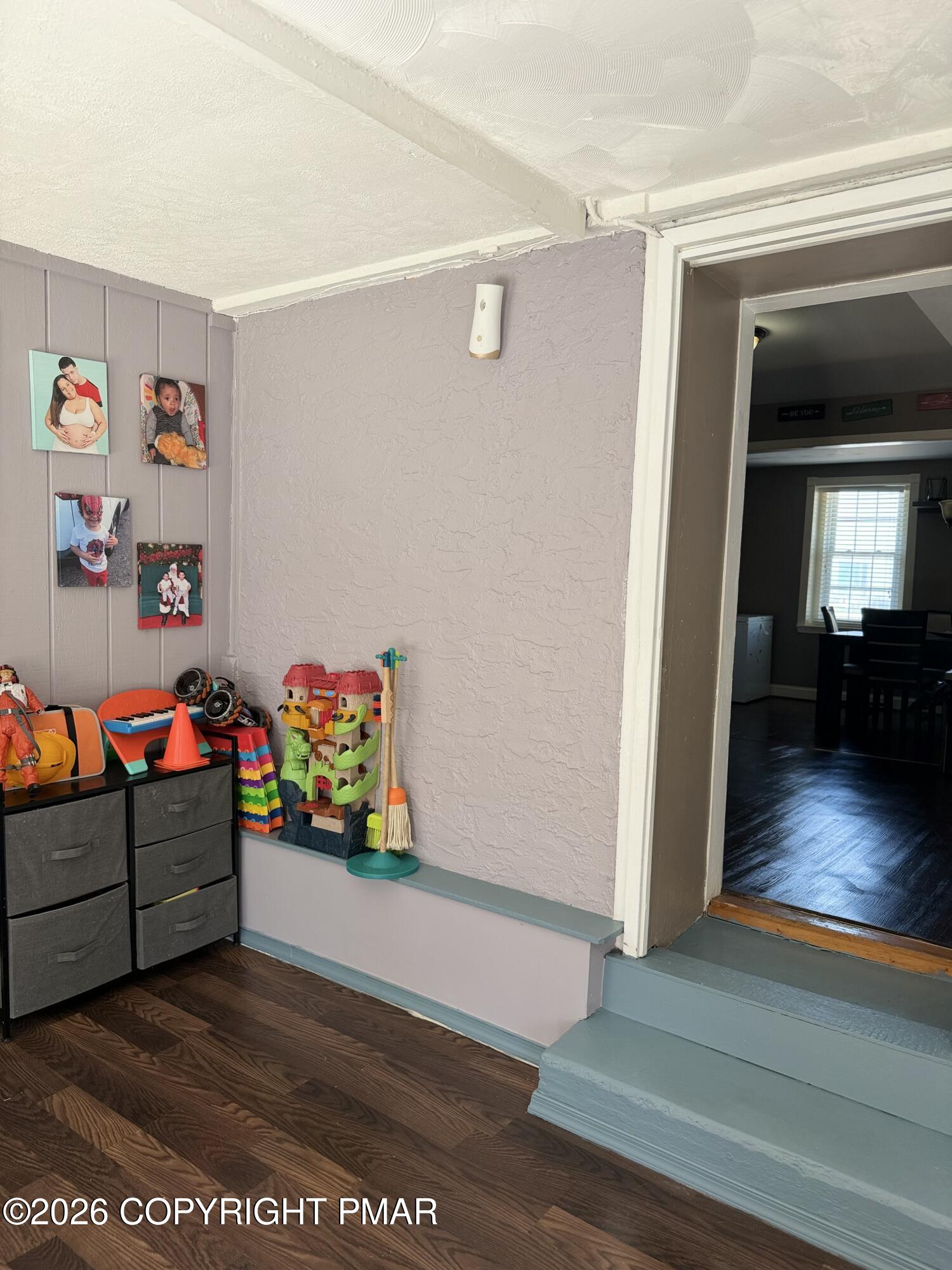 2406 W Emaus Avenue Property Photo 27