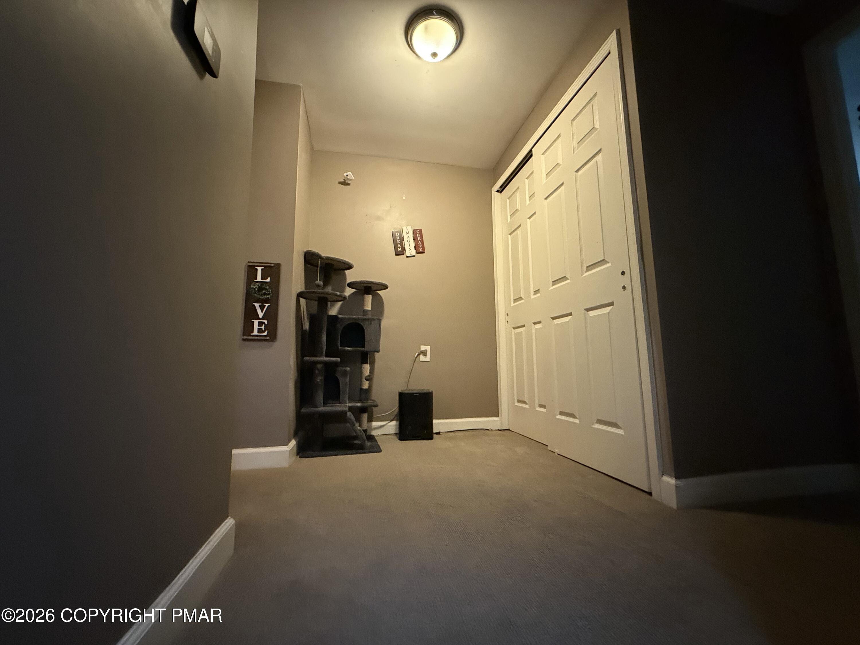 2406 W Emaus Avenue Property Photo 35