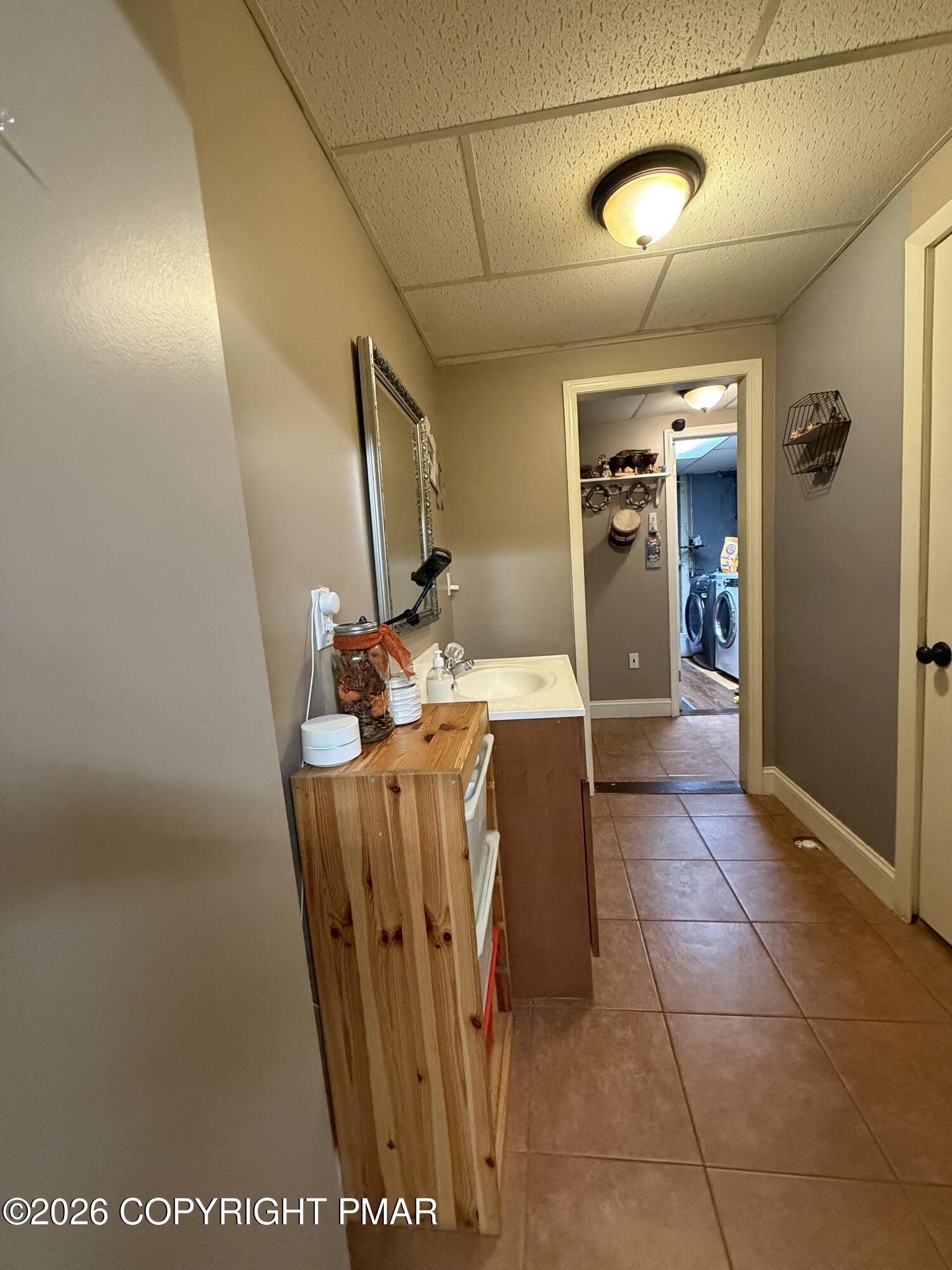 2406 W Emaus Avenue Property Photo 44