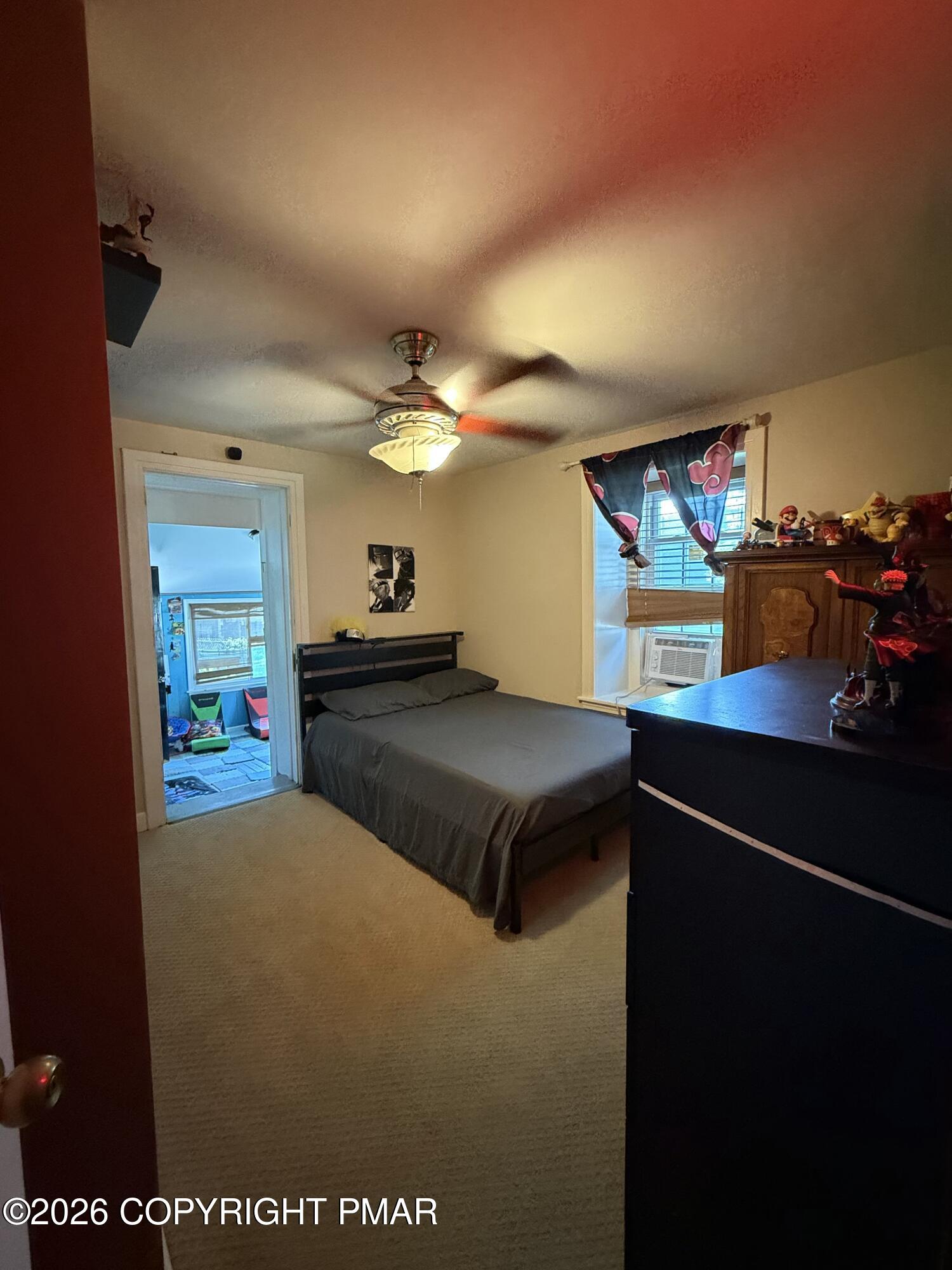 2406 W Emaus Avenue Property Photo 57