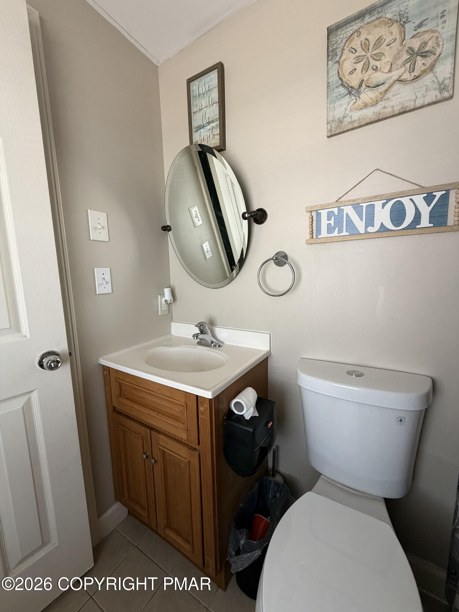 2406 W Emaus Avenue Property Photo 63