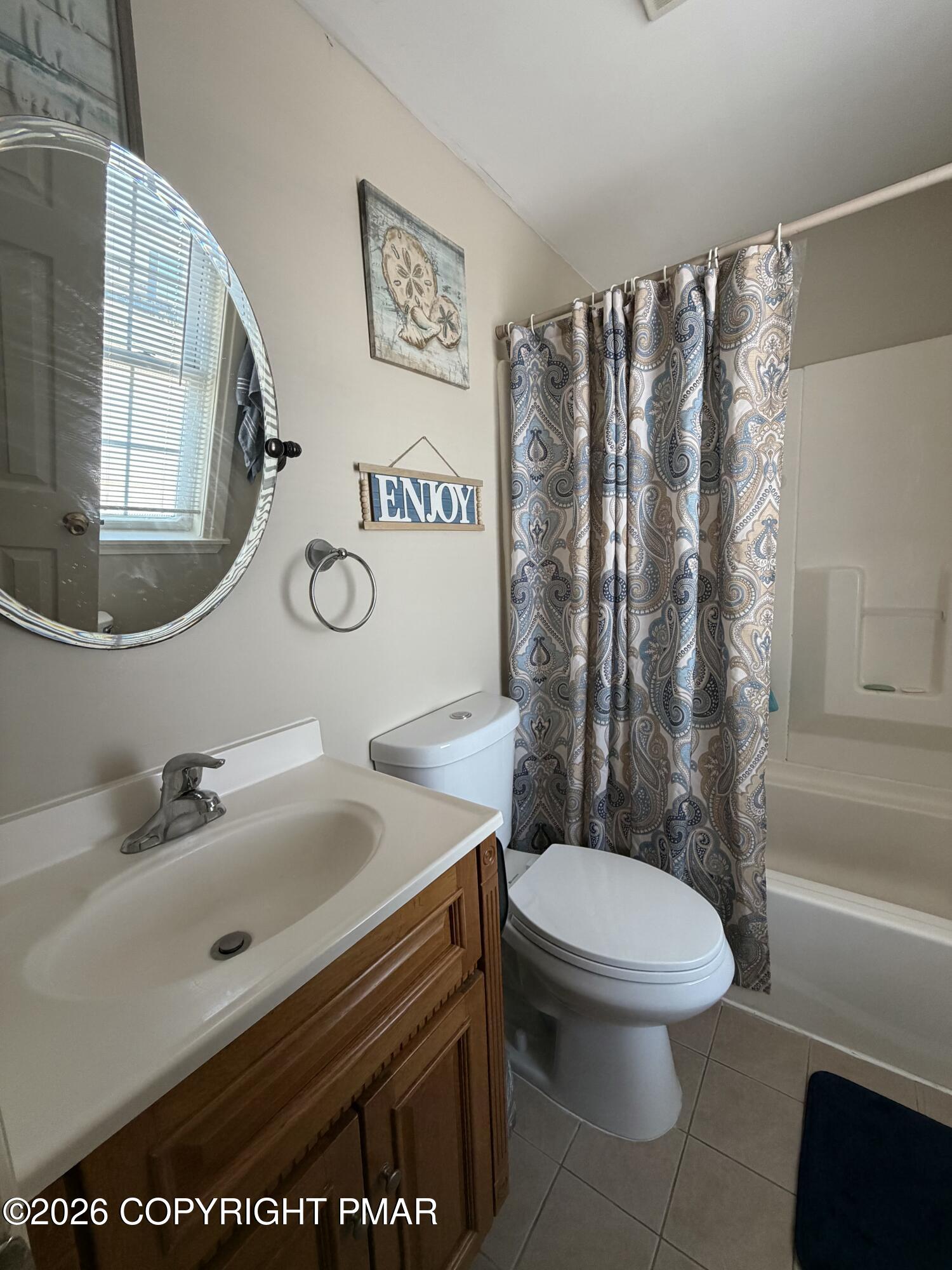 2406 W Emaus Avenue Property Photo 64