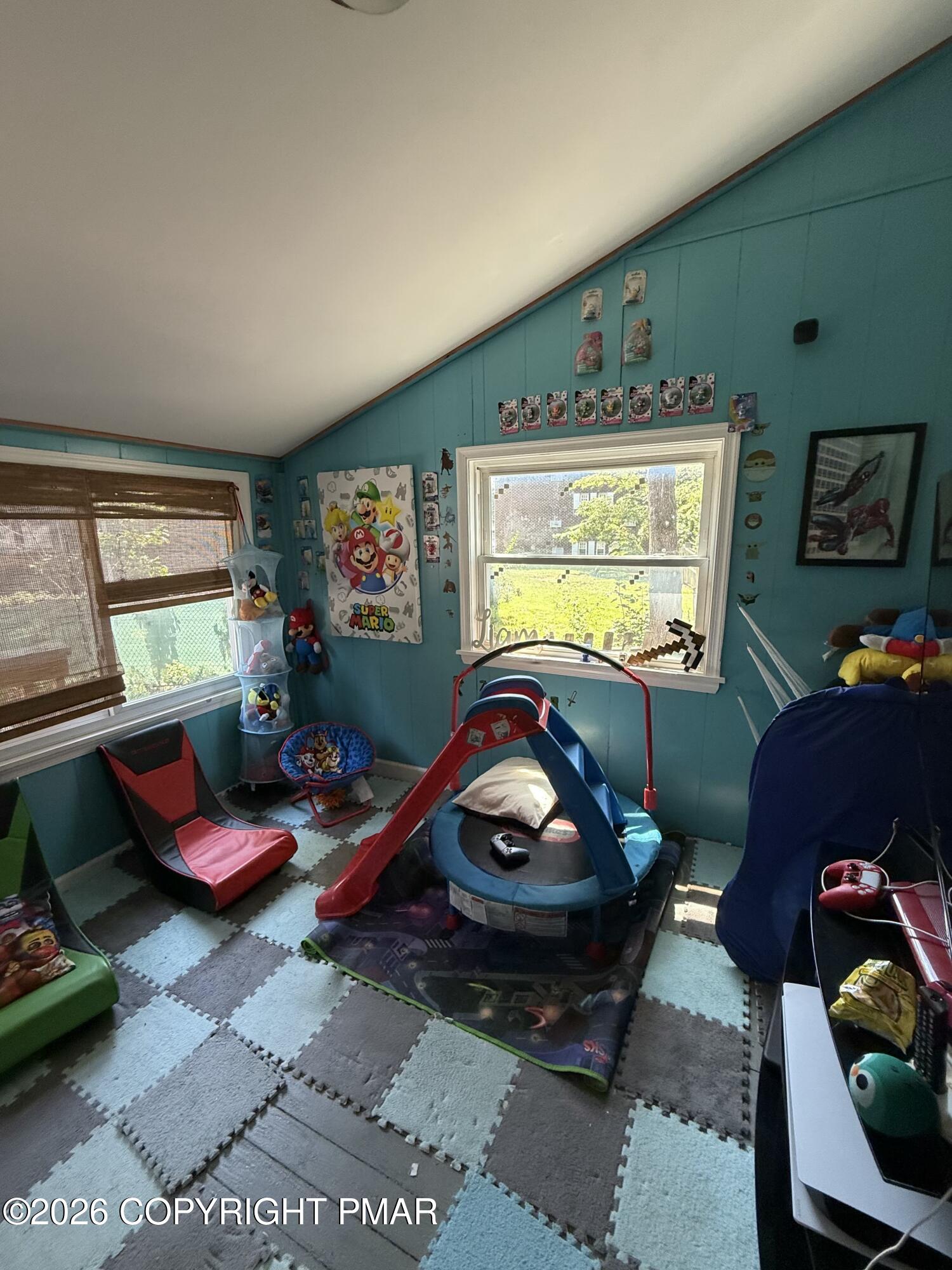 2406 W Emaus Avenue Property Photo 71