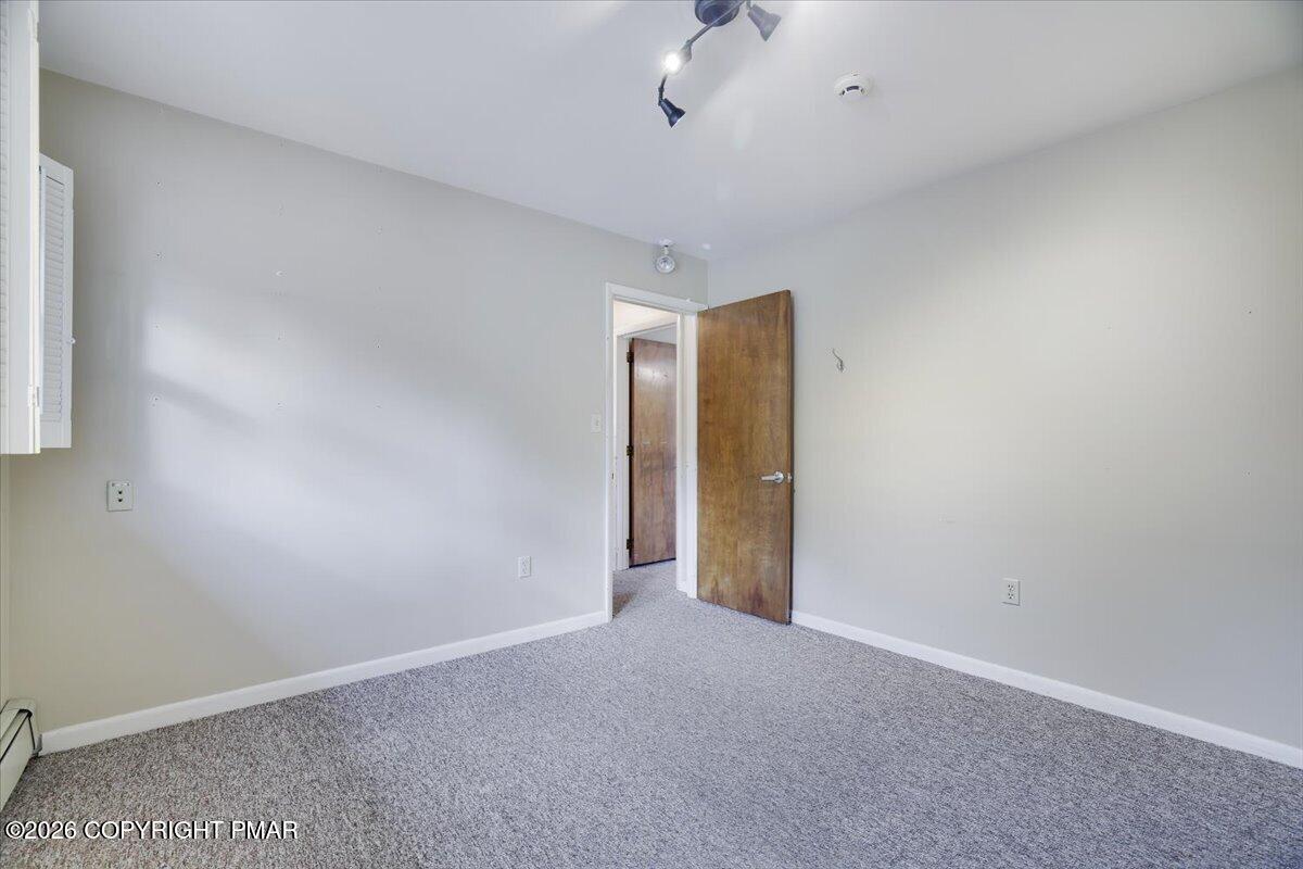 863 Interchange Road Property Photo 6