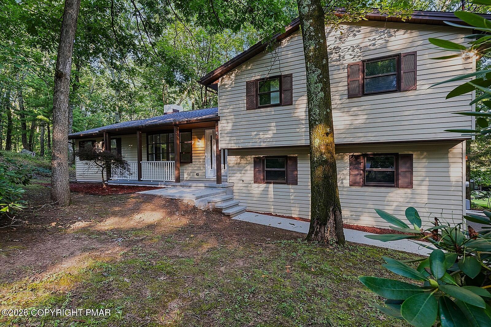 516 Black Oak Drive Property Photo 1