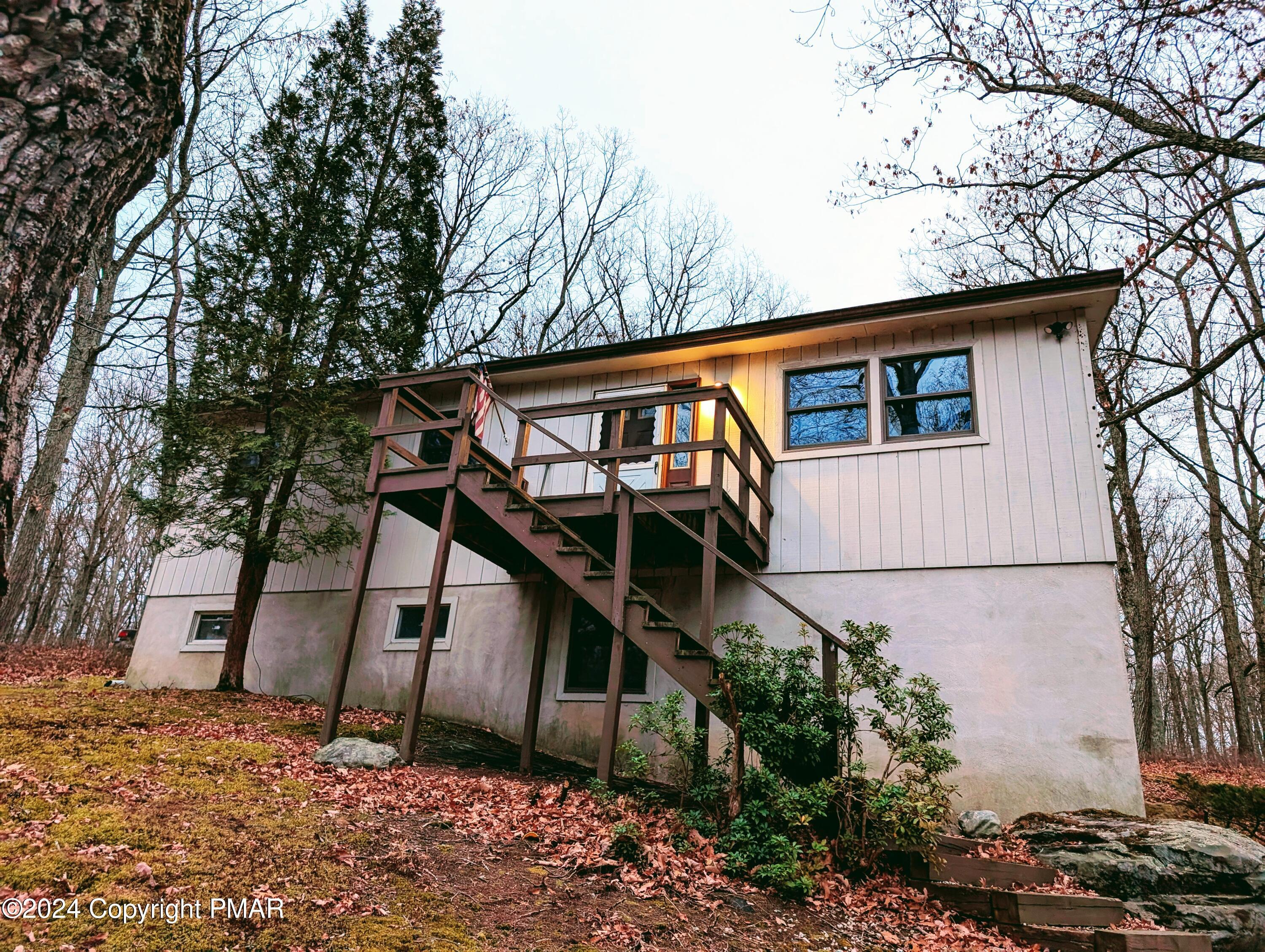 402 Mercury Drive Property Photo 1