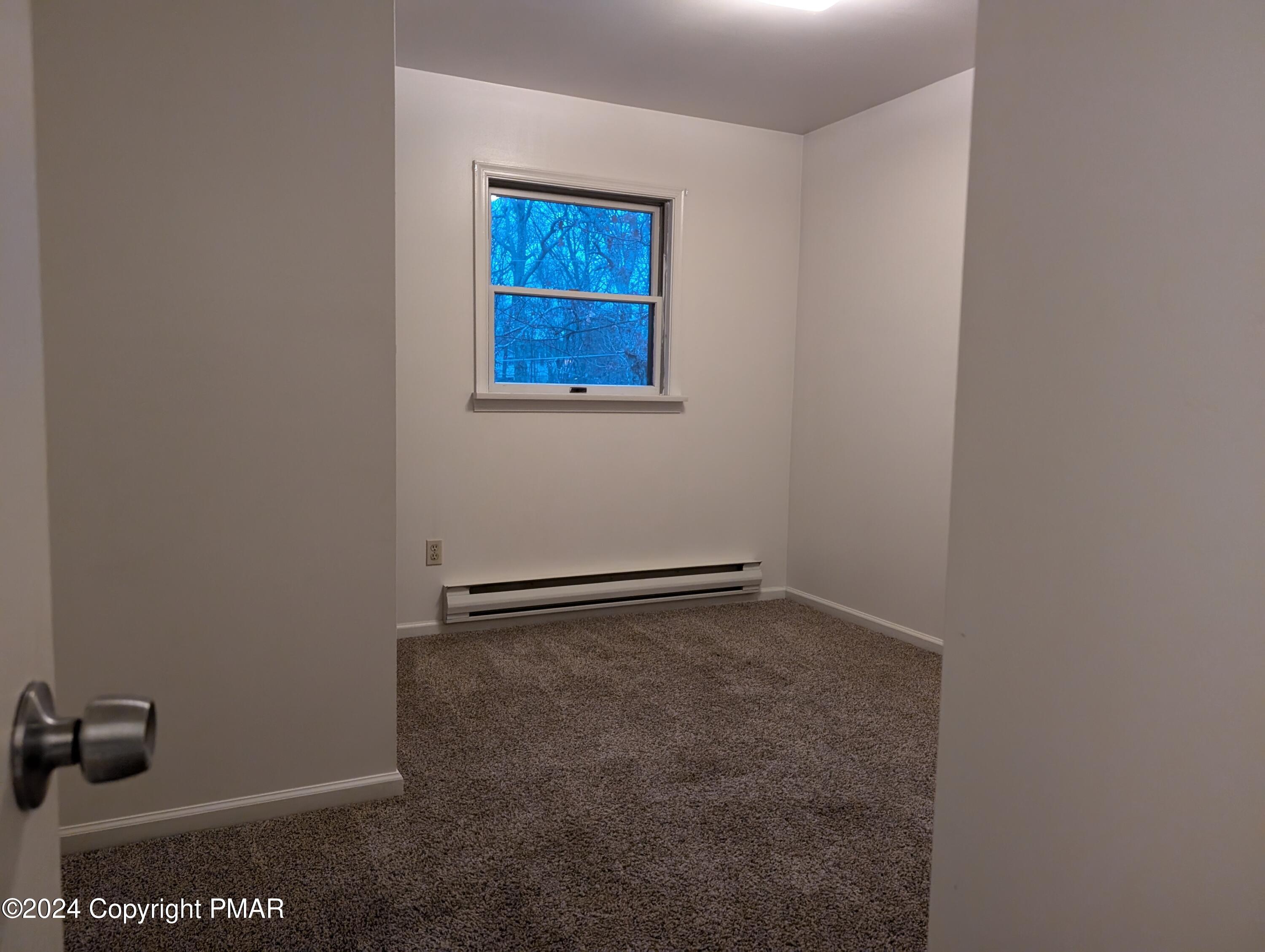 402 Mercury Drive Property Photo 9