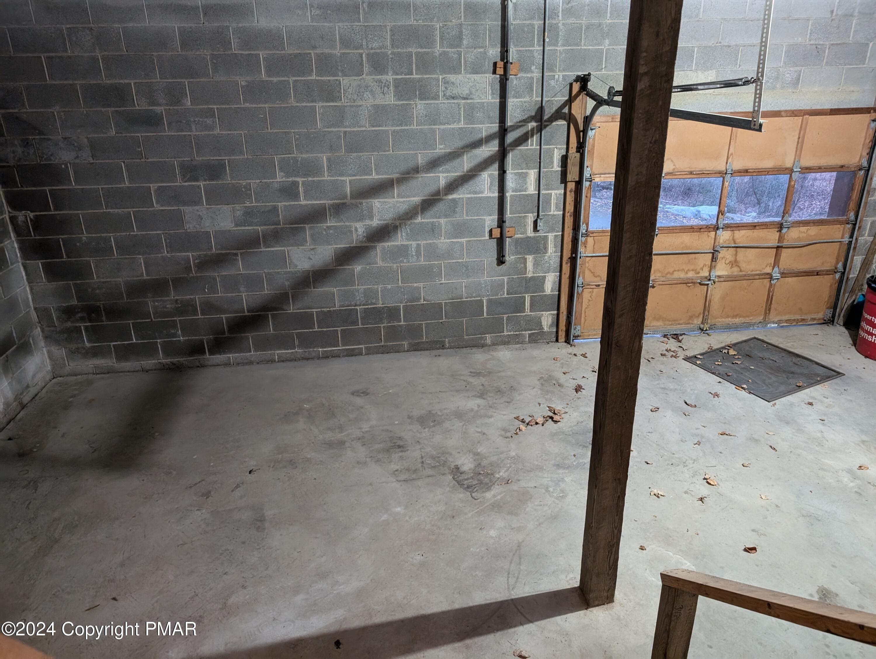 402 Mercury Drive Property Photo 12