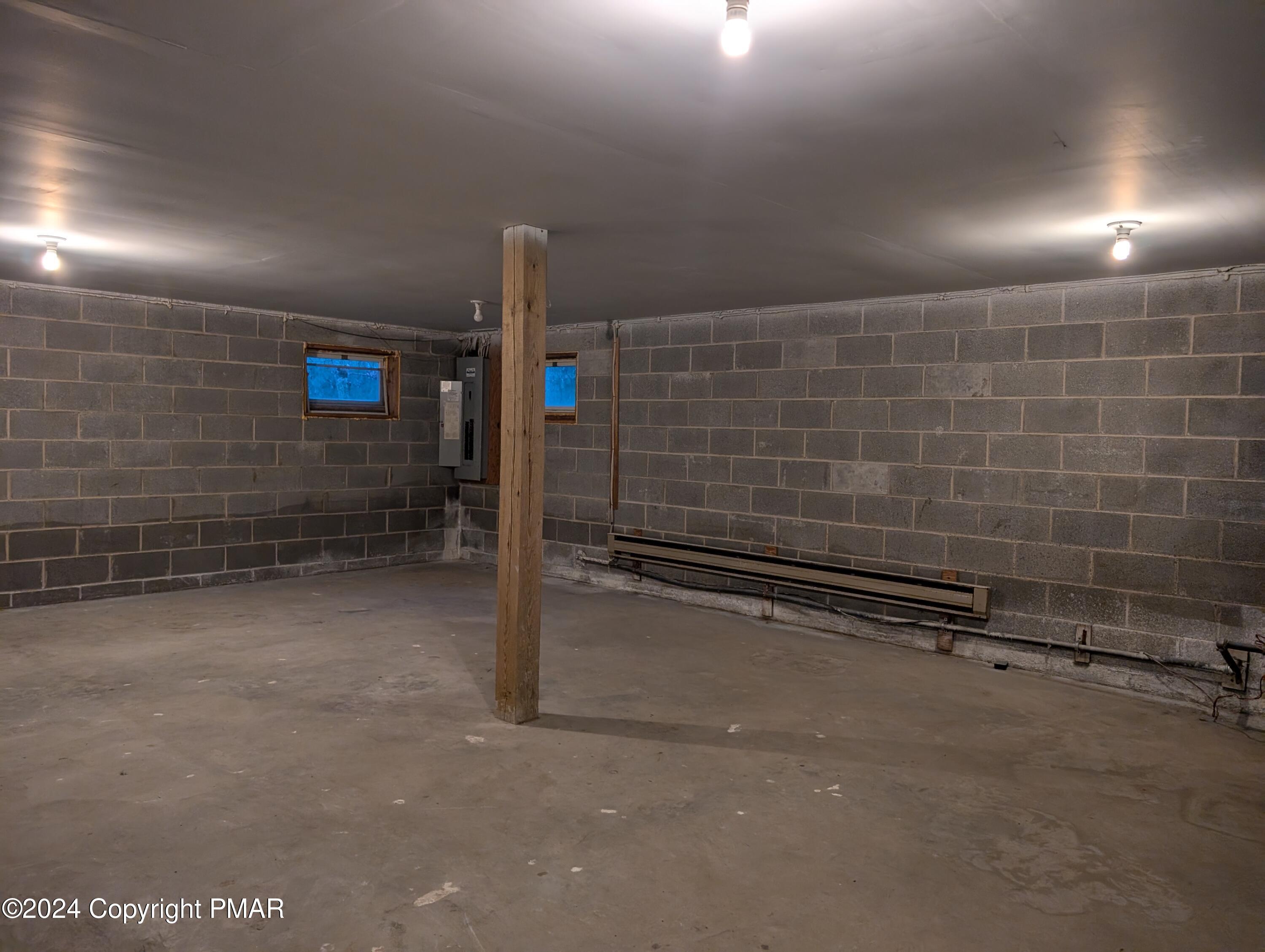 402 Mercury Drive Property Photo 13
