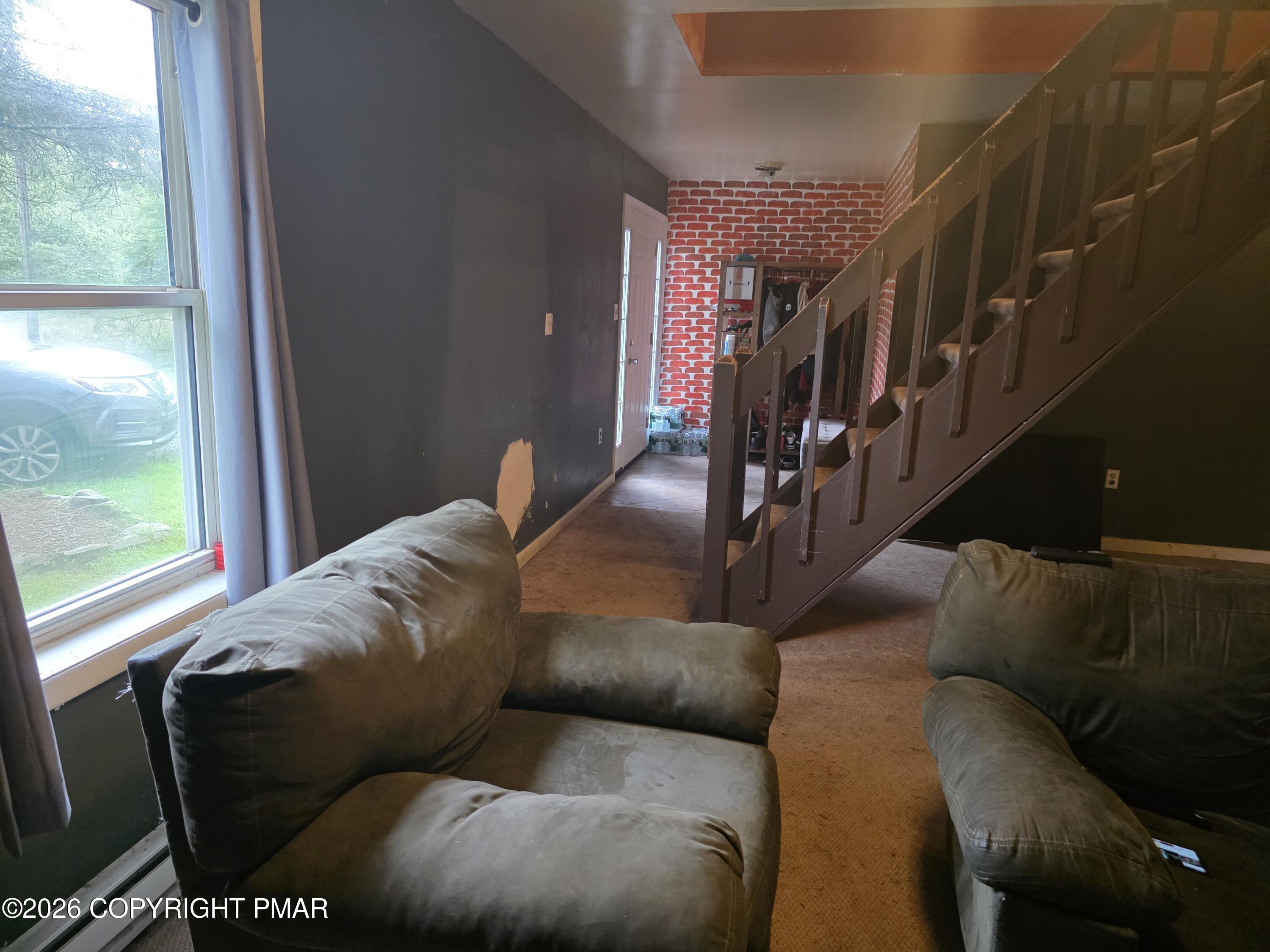 9541 Jasmine Drive Property Photo 4