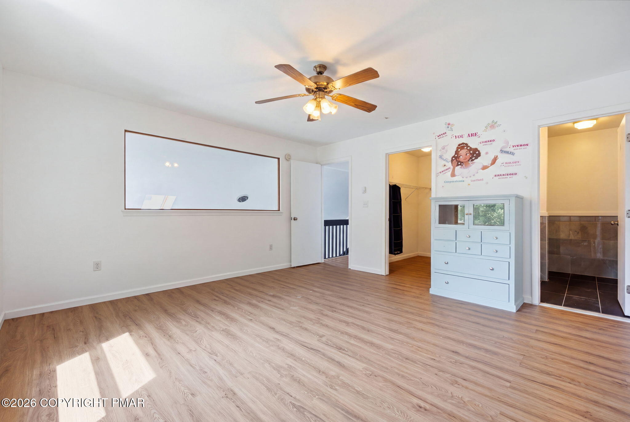 1076 Lancaster Drive Property Photo 17
