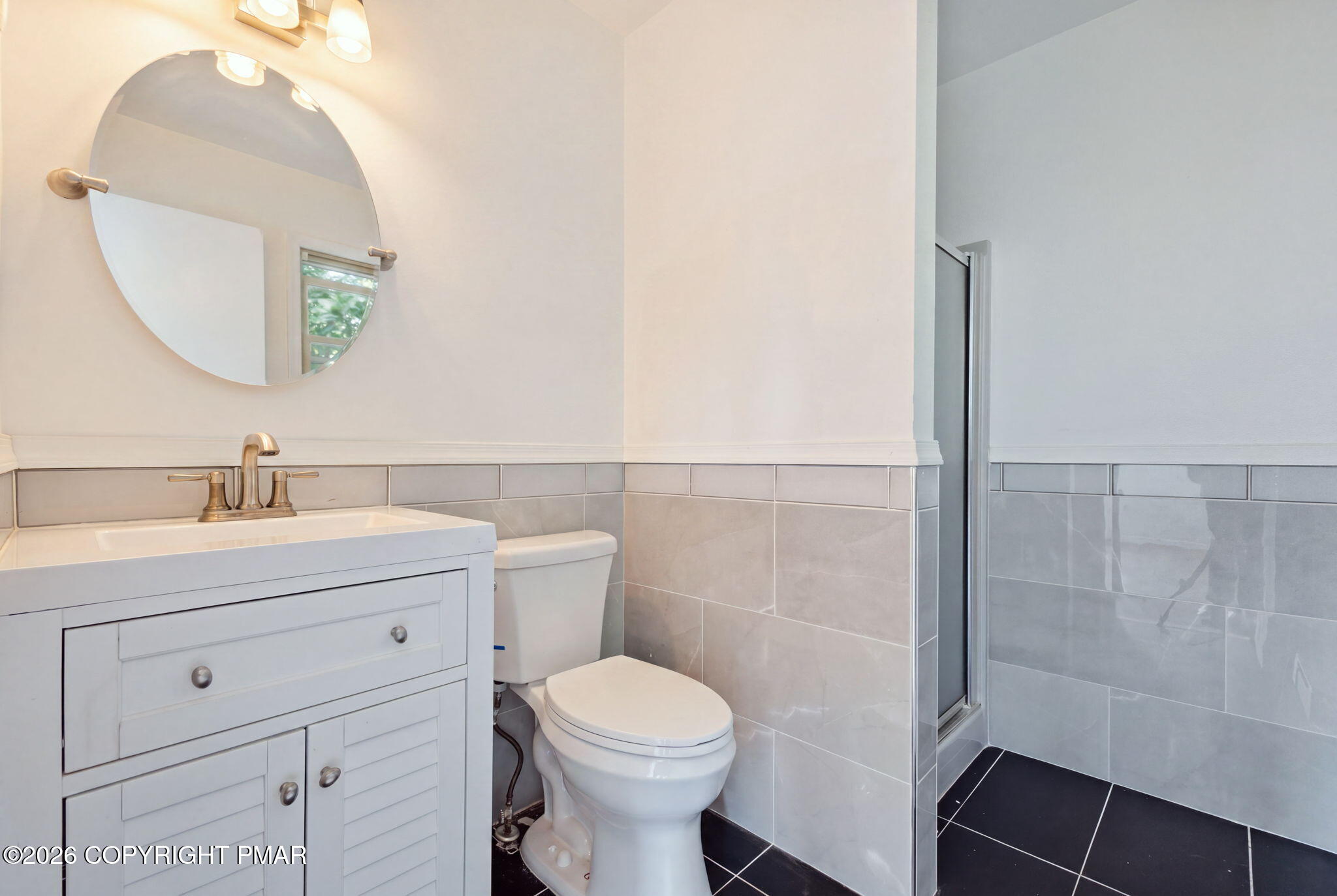 1076 Lancaster Drive Property Photo 18