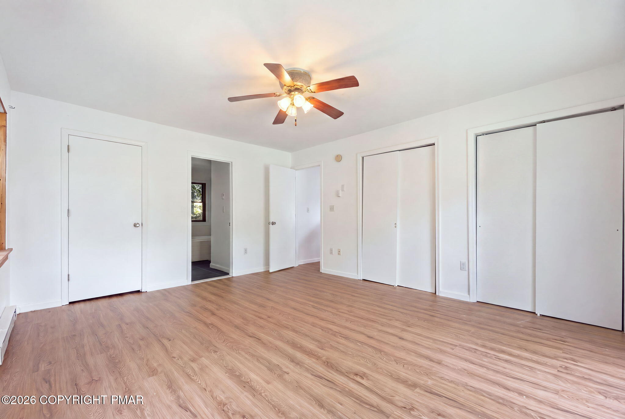 1076 Lancaster Drive Property Photo 21