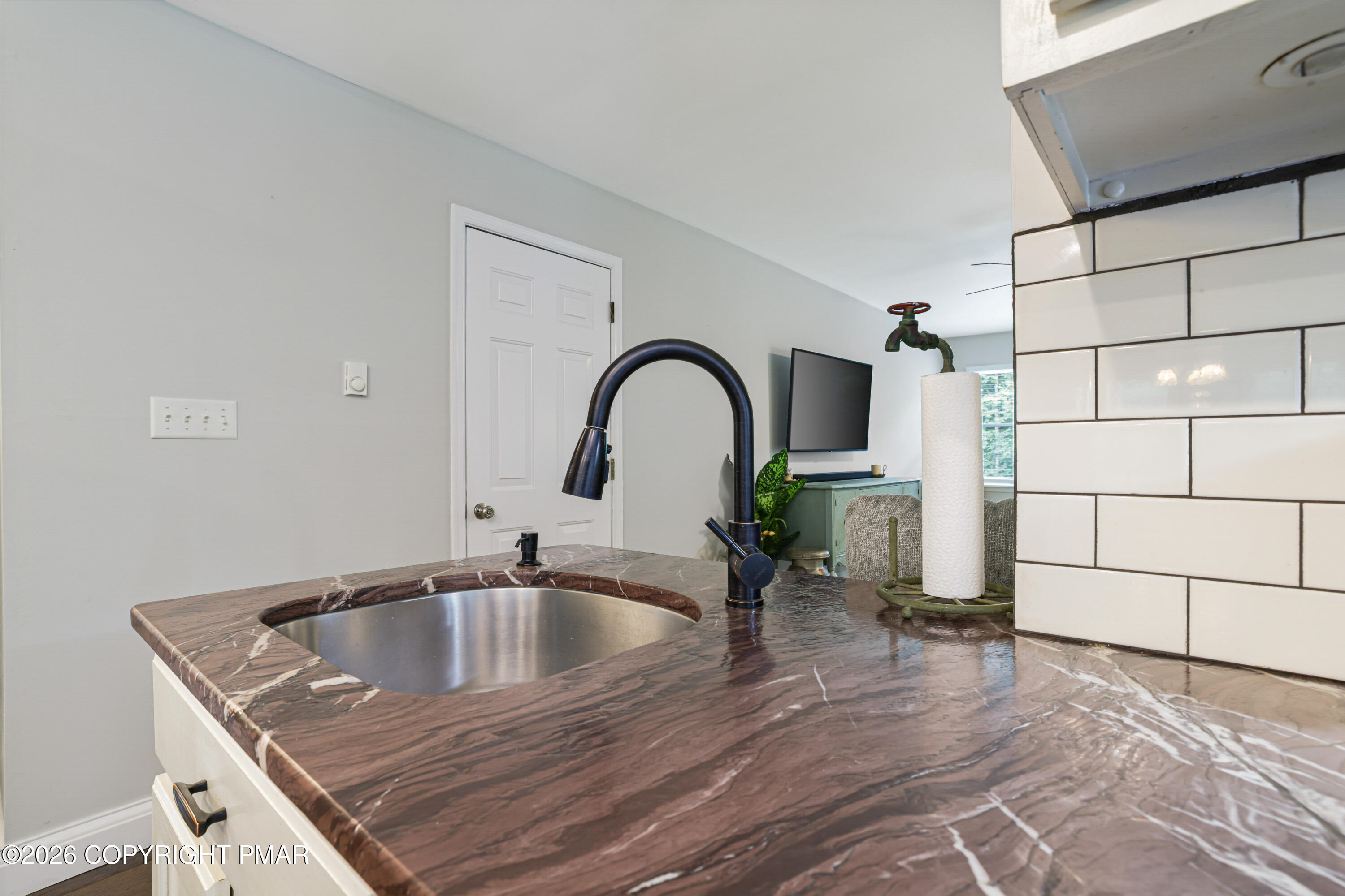 216 Ruby Court Property Photo 12