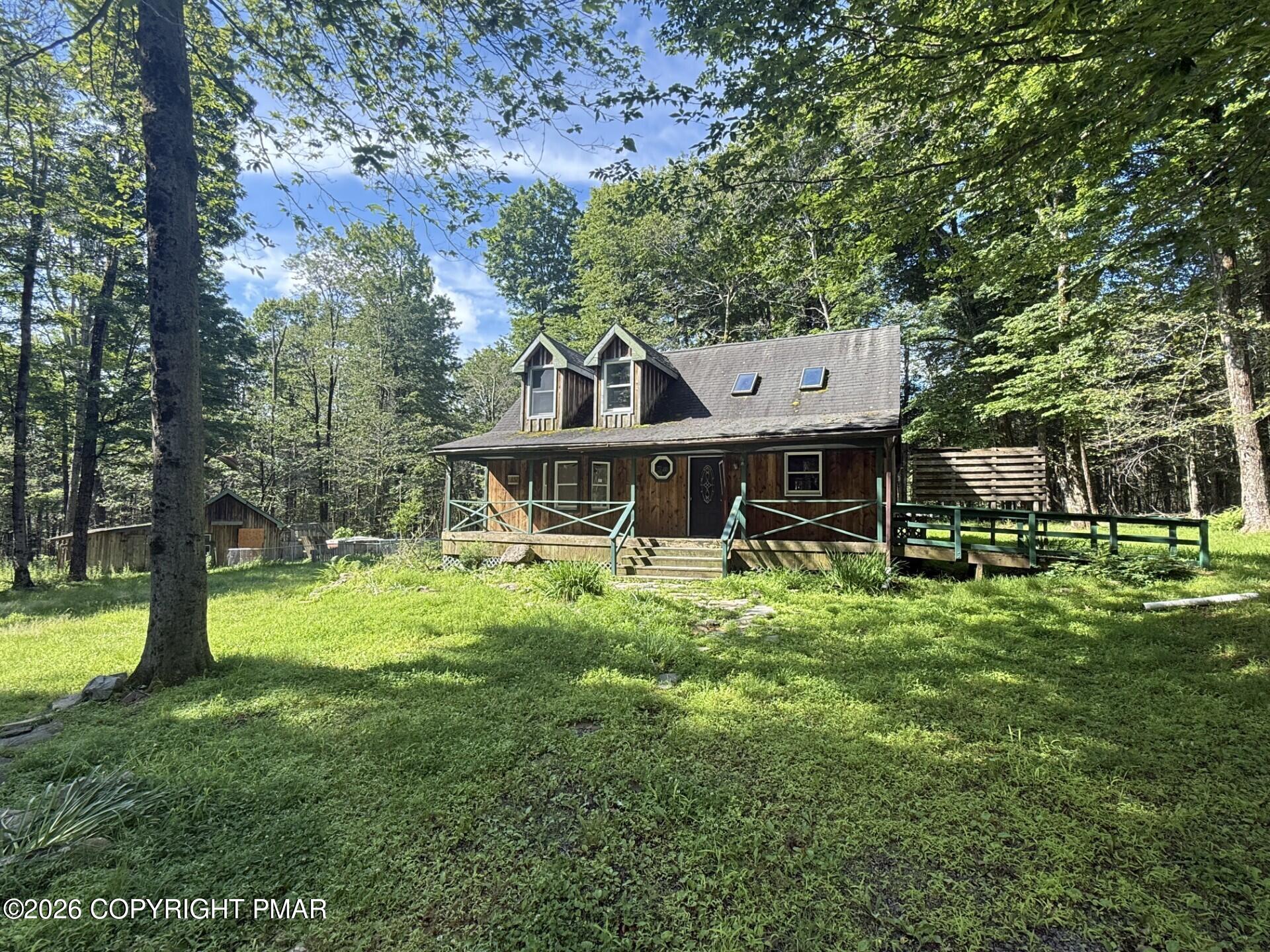 1189 Fox Trail Property Photo 1