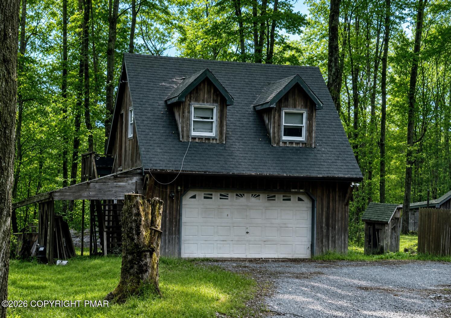1189 Fox Trail Property Photo 3