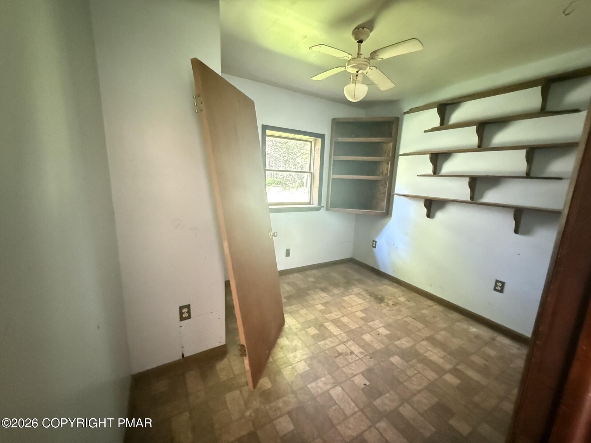 1189 Fox Trail Property Photo 6