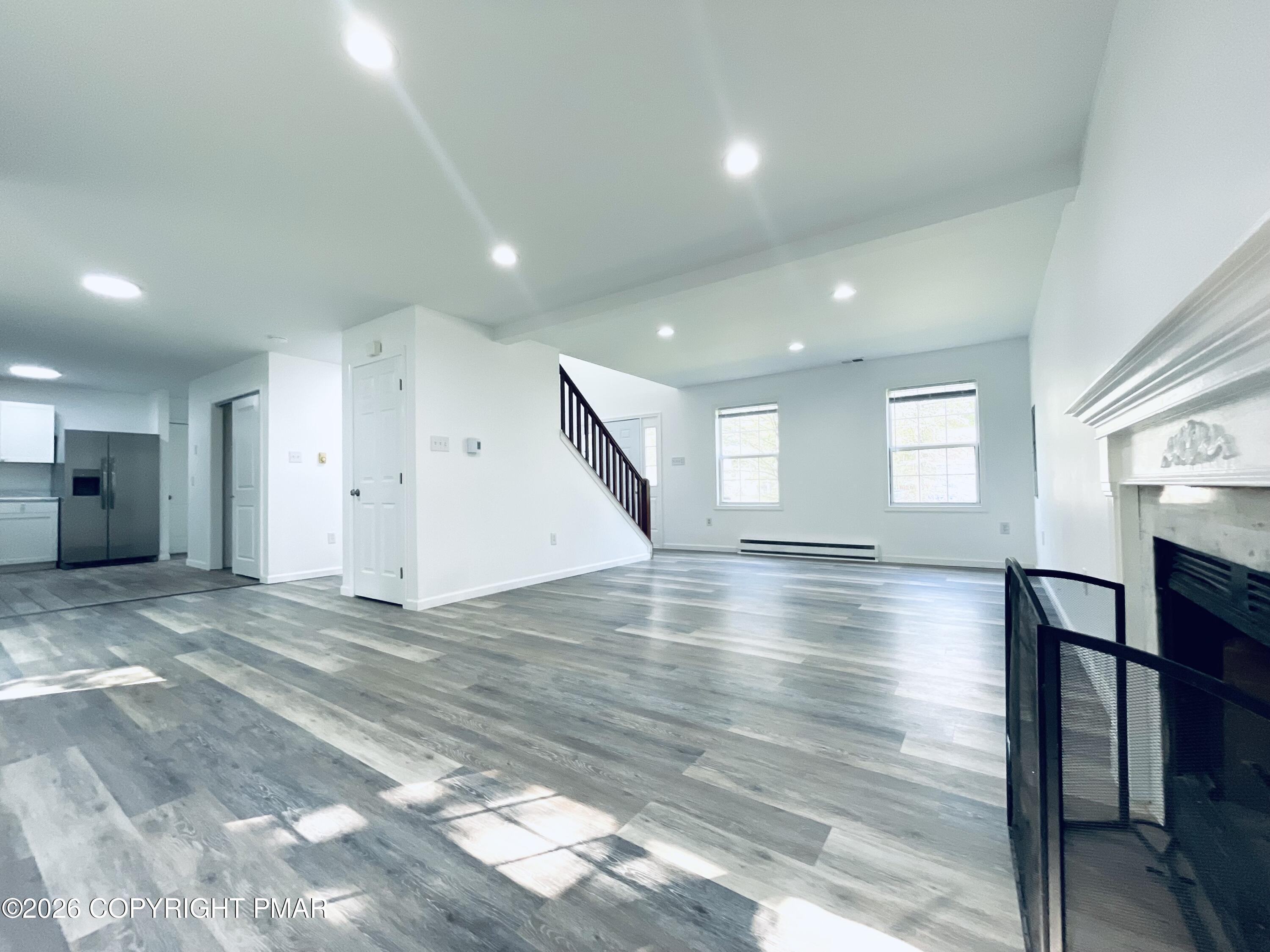 1226 Country Place Drive Property Photo 6