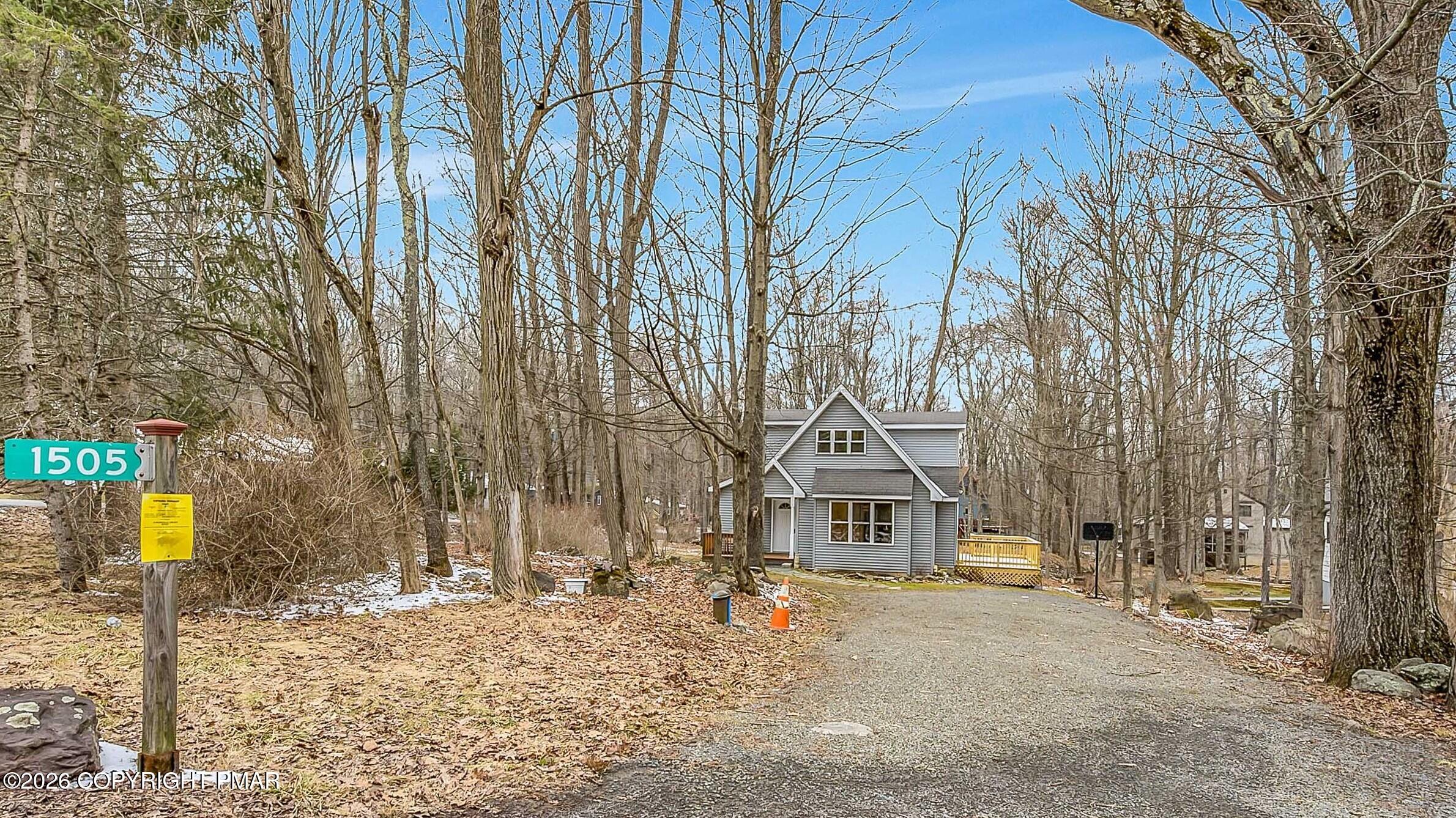 1505 Lake Lane Property Photo 4