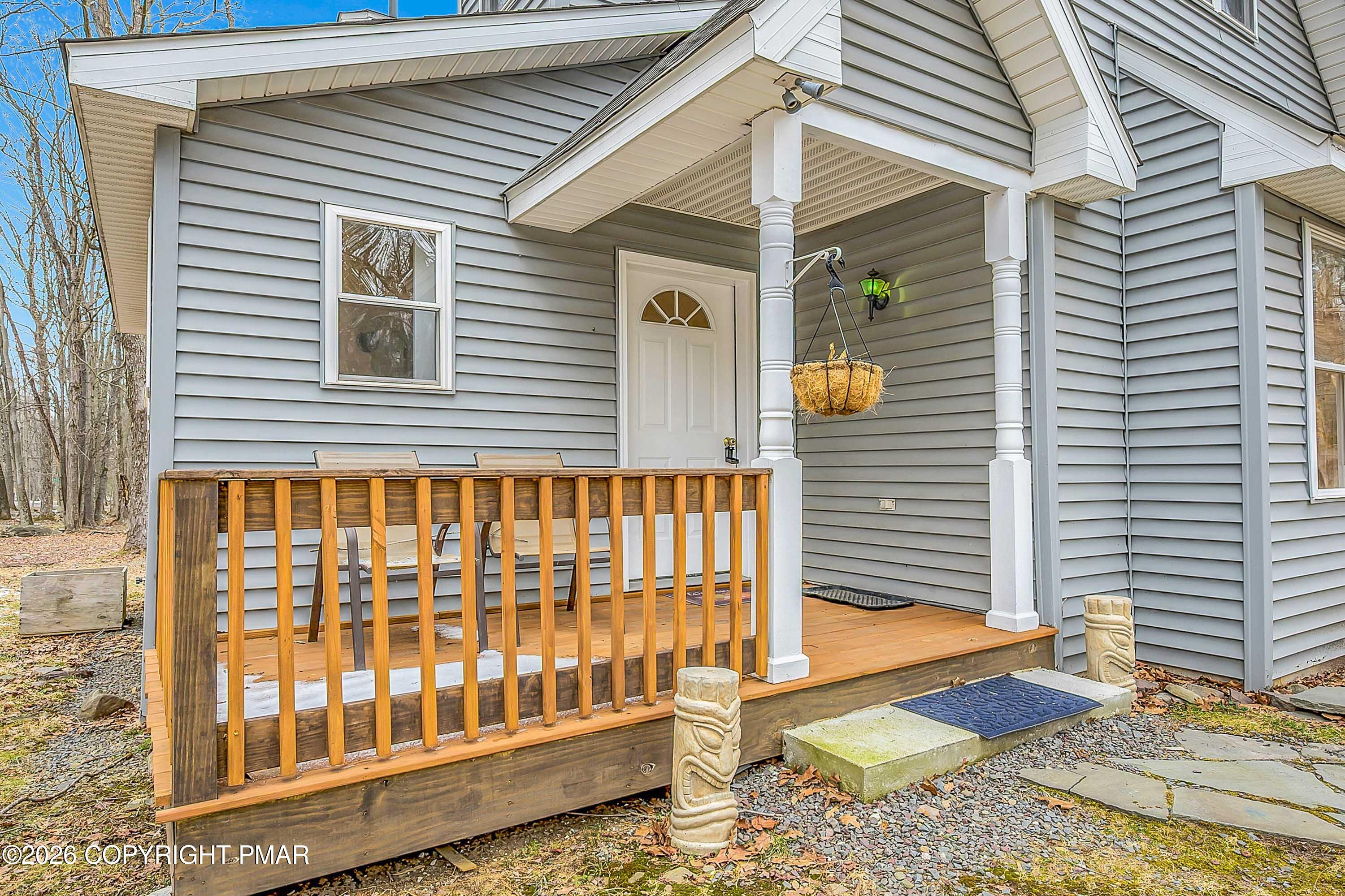 1505 Lake Lane Property Photo 5