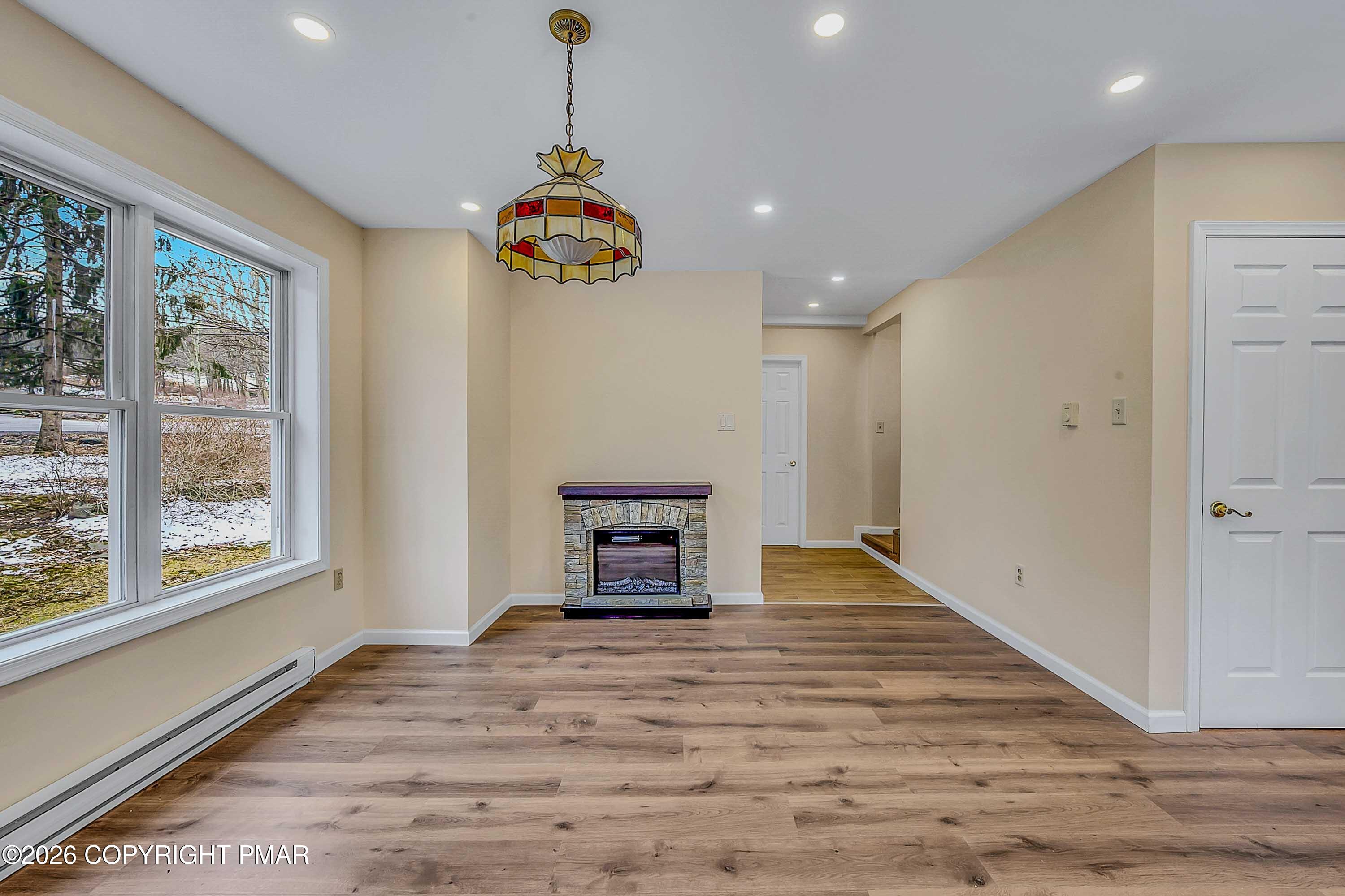 1505 Lake Lane Property Photo 8