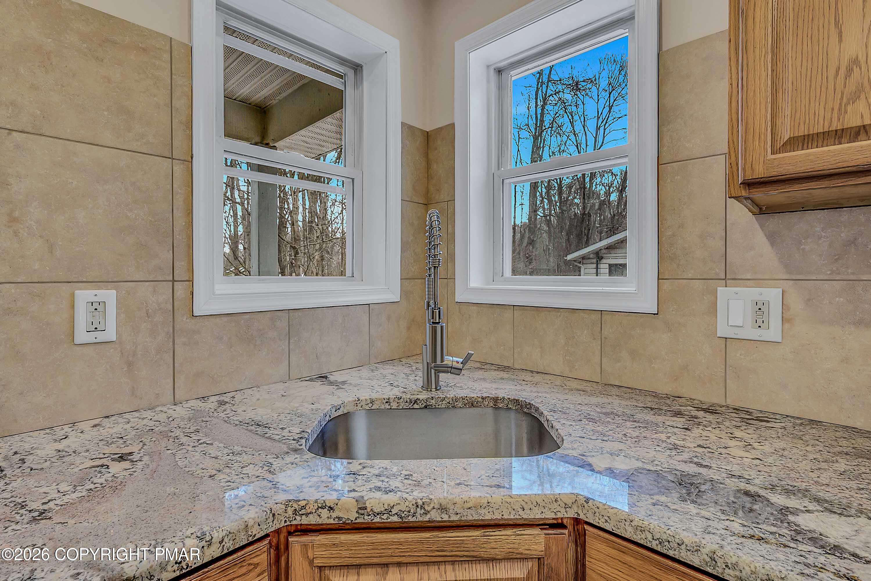 1505 Lake Lane Property Photo 13