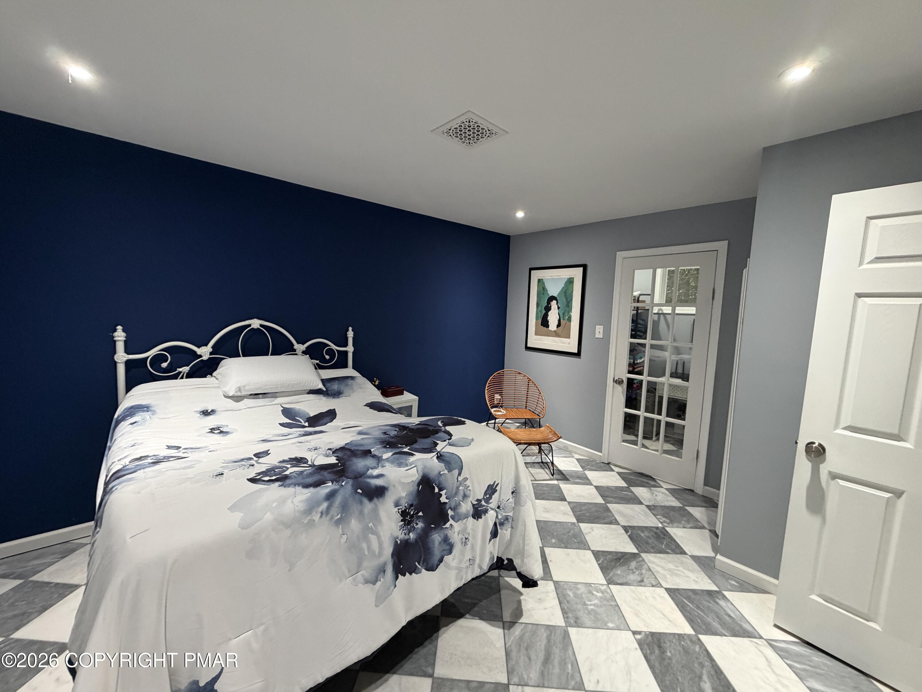 123 Stillwater Drive Property Photo 12
